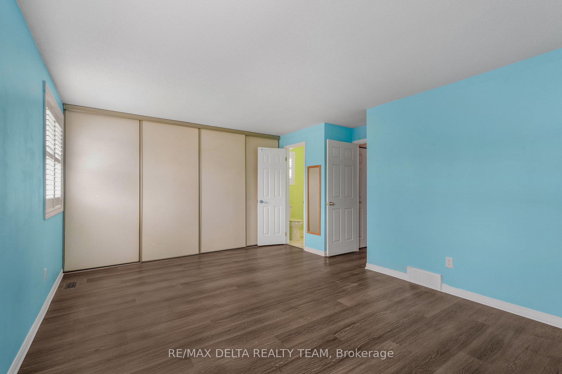 Photo 19 of 6043 Valley Field Crescent, Ottawa, Chapel Hill — HOMEH