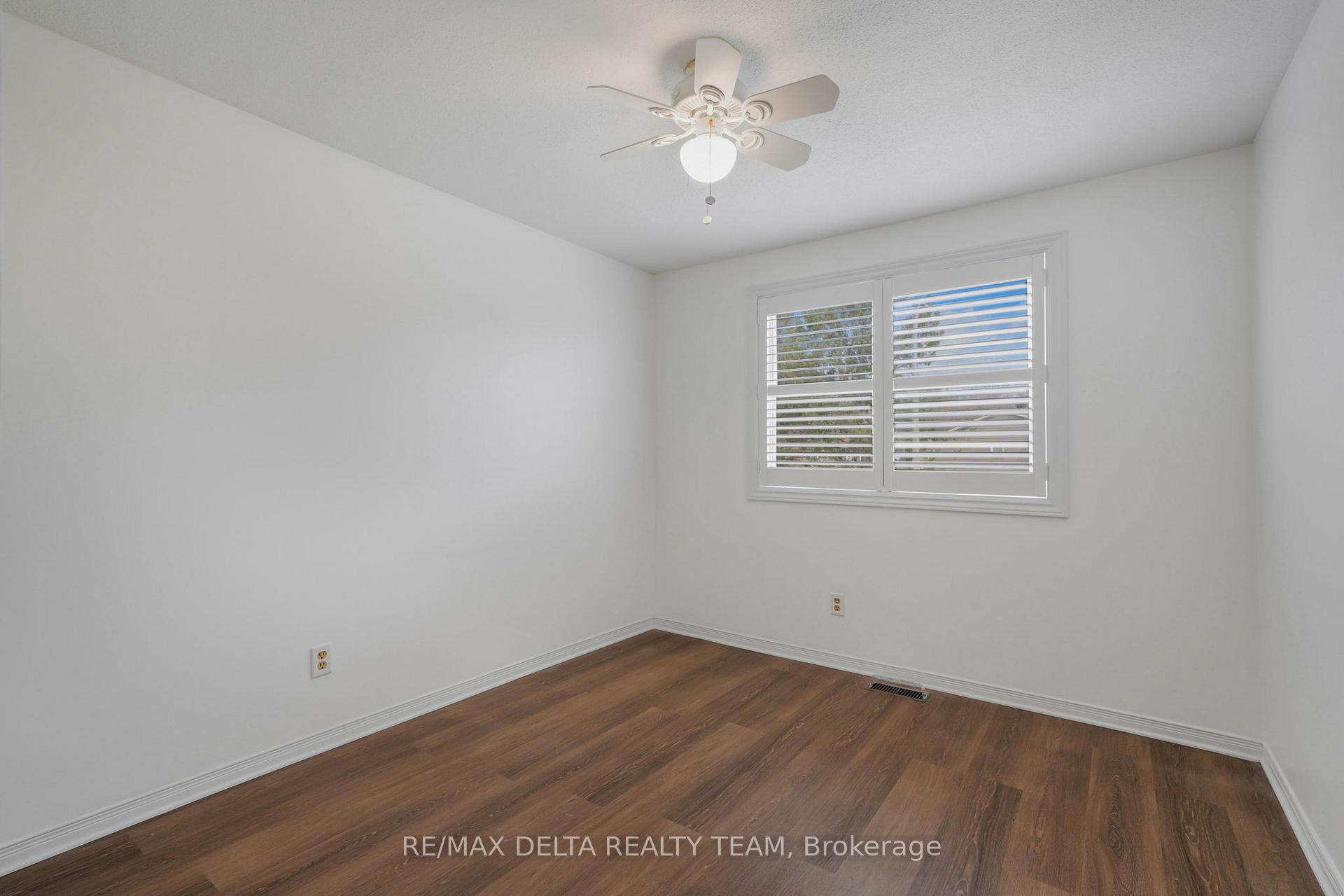 Photo 22 of 6043 Valley Field Crescent, Ottawa, Chapel Hill — HOMEH