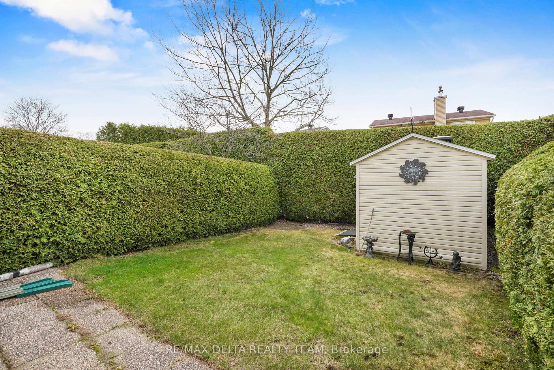 Photo 32 of 6043 Valley Field Crescent, Ottawa, Chapel Hill — HOMEH
