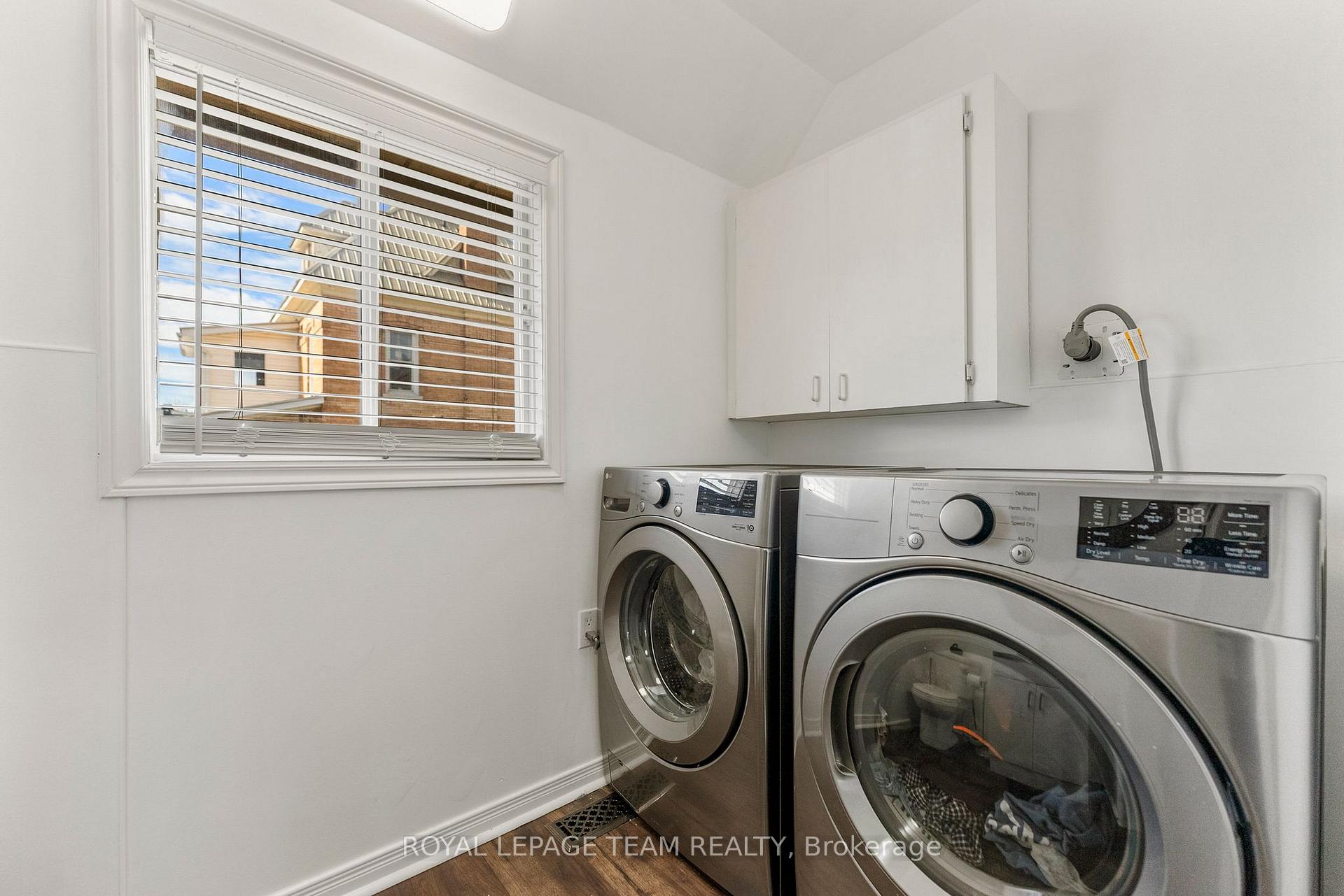 Photo 17 of 145 Munroe Avenue W, Renfrew, Renfrew — HOMEH