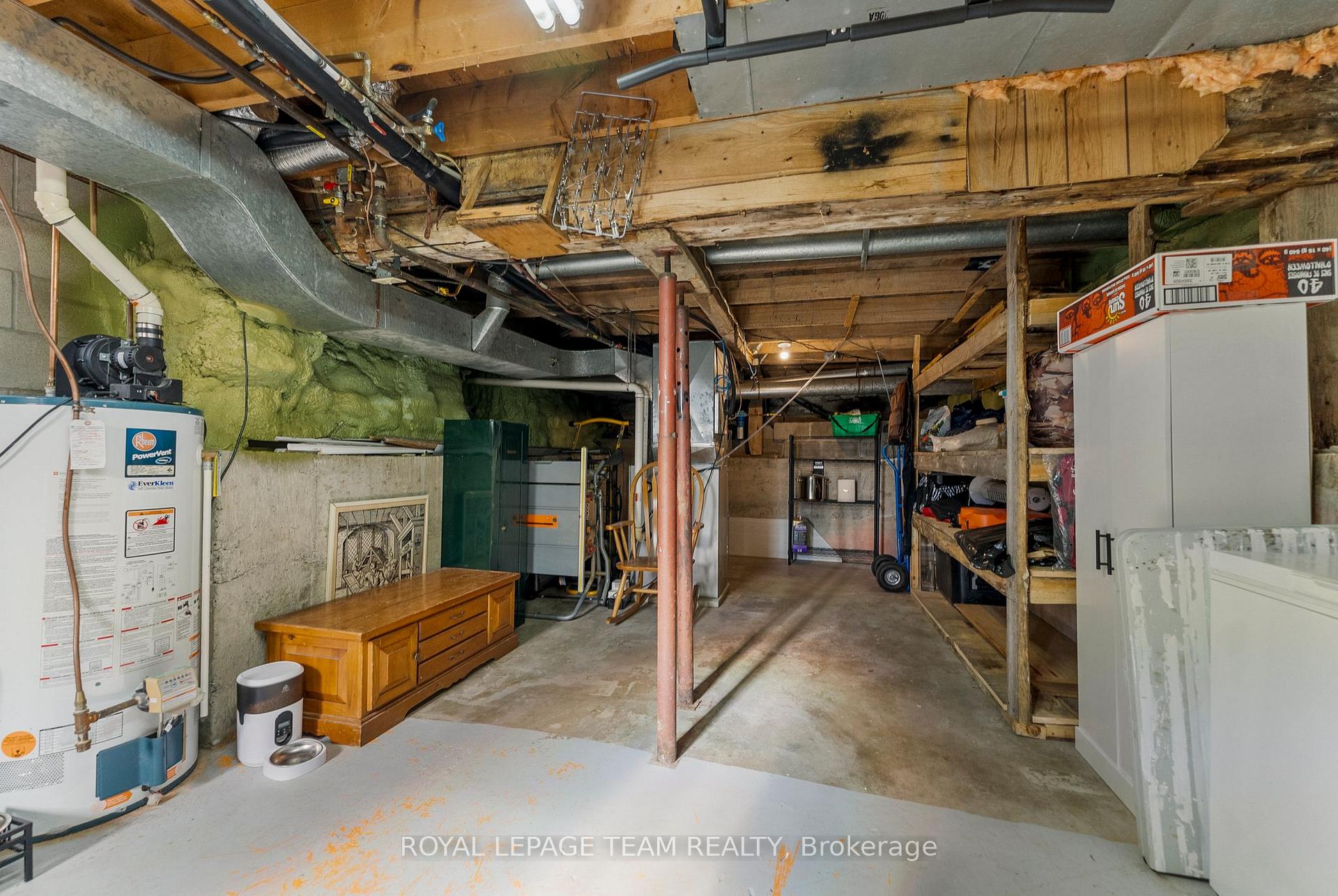 Photo 34 of 145 Munroe Avenue W, Renfrew, Renfrew — HOMEH
