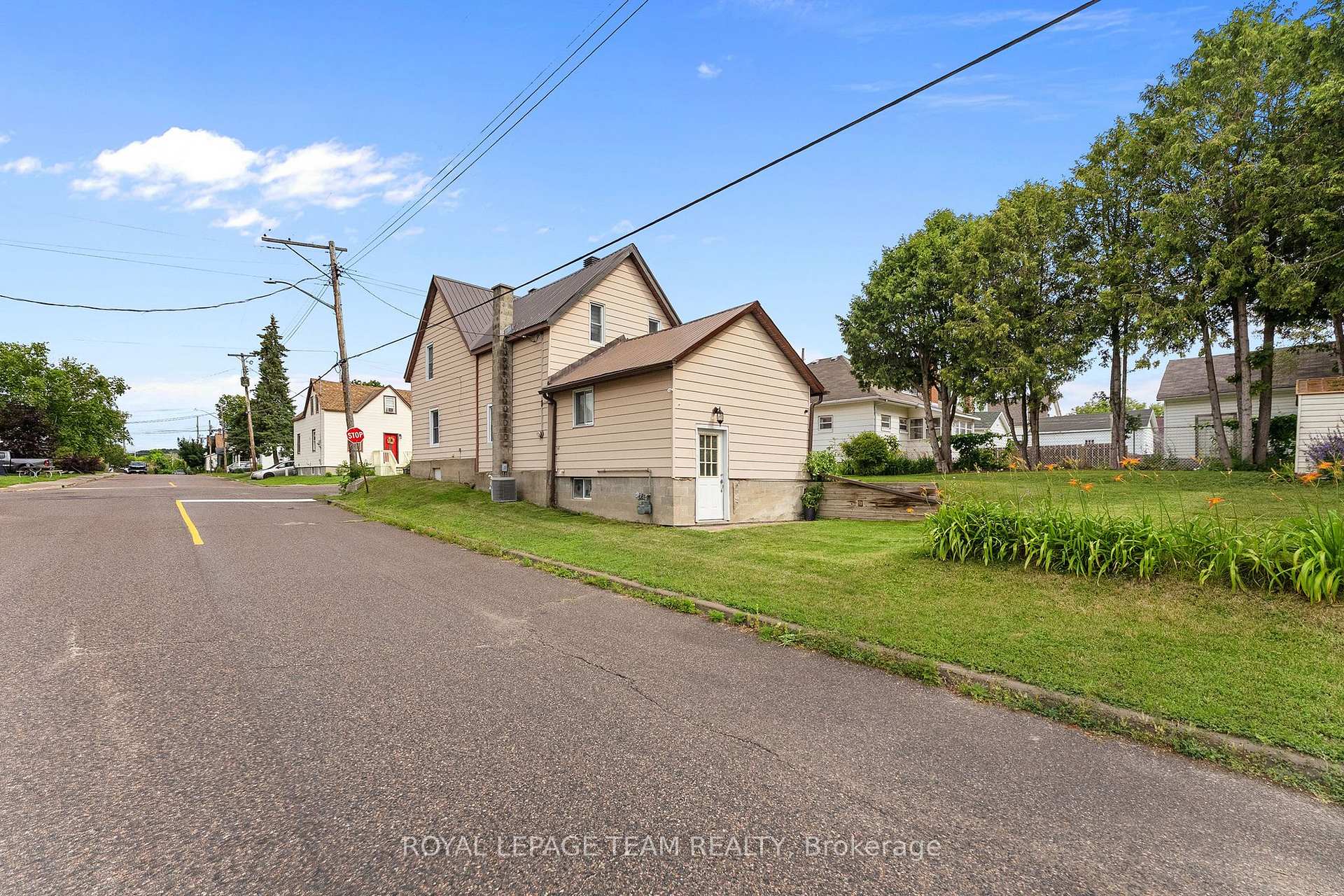 Photo 39 of 145 Munroe Avenue W, Renfrew, Renfrew — HOMEH