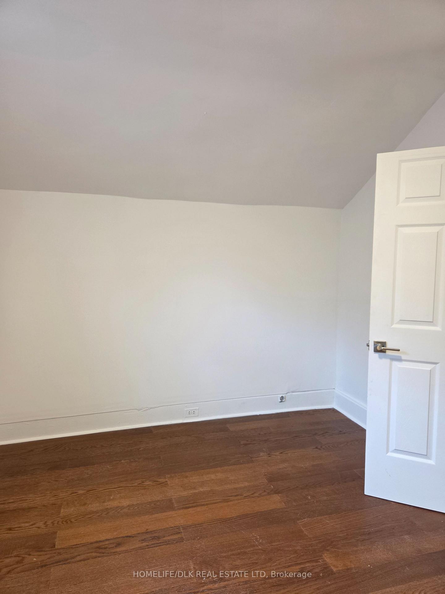 Photo 5 of Unit Unit 2, 105 Bethune Street, Brockville, Brockville — HOMEH