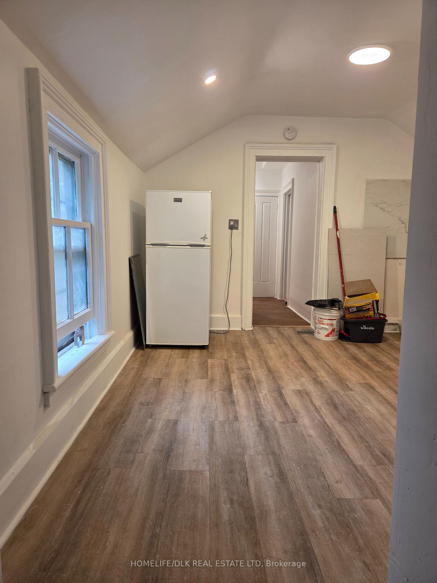 Photo 11 of Unit Unit 2, 105 Bethune Street, Brockville, Brockville — HOMEH