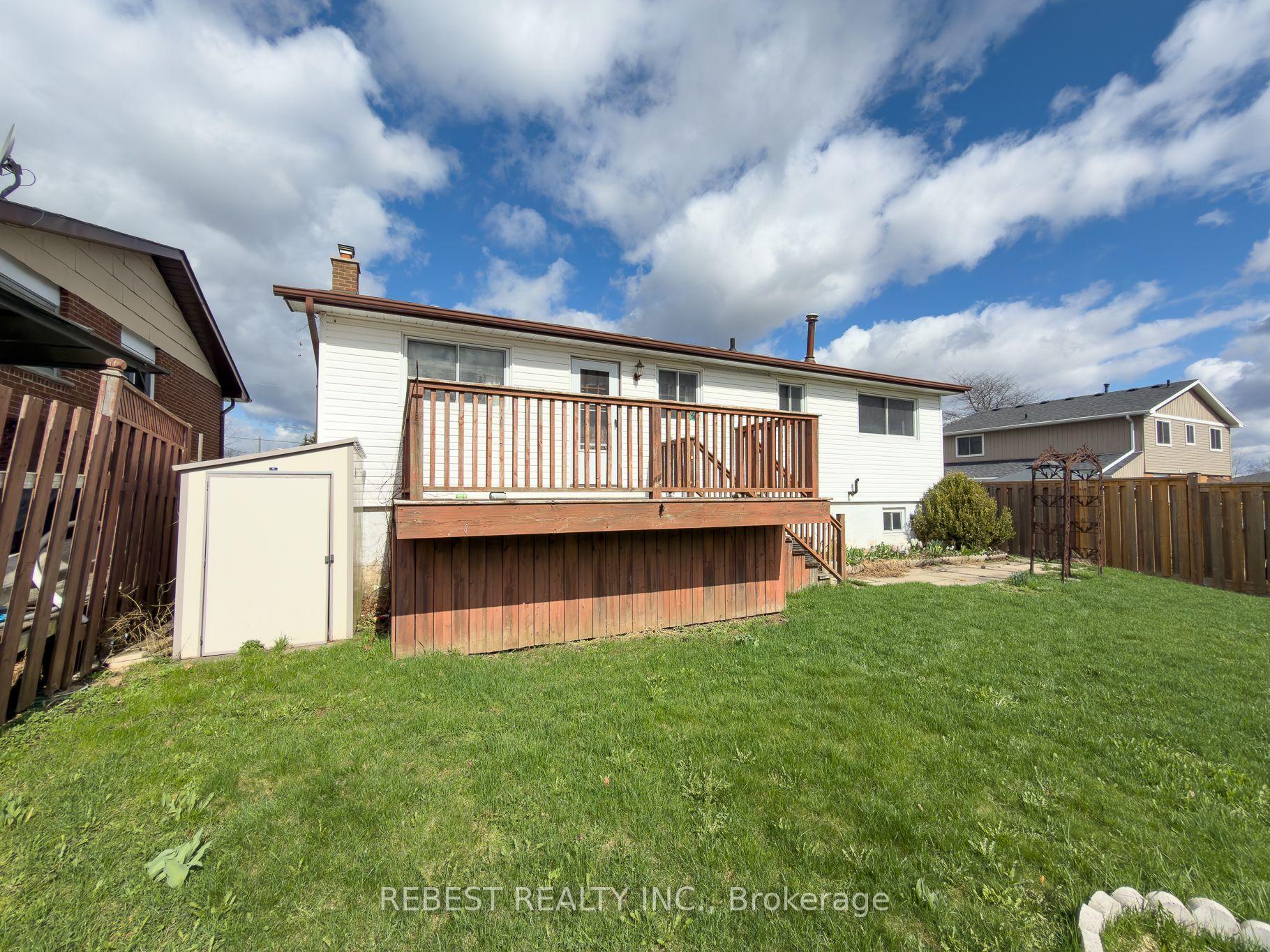 Photo 15 of 98 Cobblehill Road, Halton Hills, Acton — HOMEH