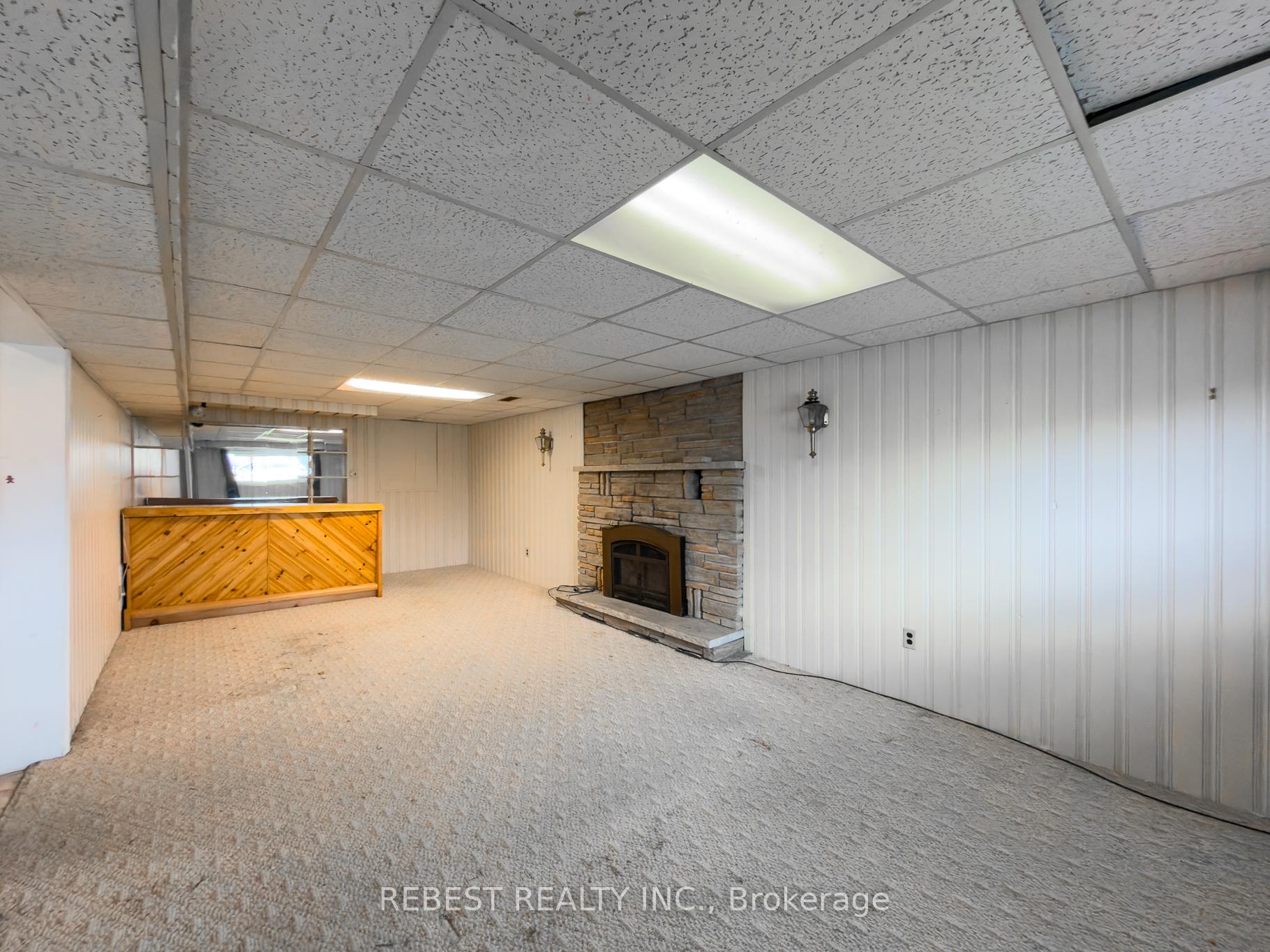 Photo 39 of 98 Cobblehill Road, Halton Hills, Acton — HOMEH