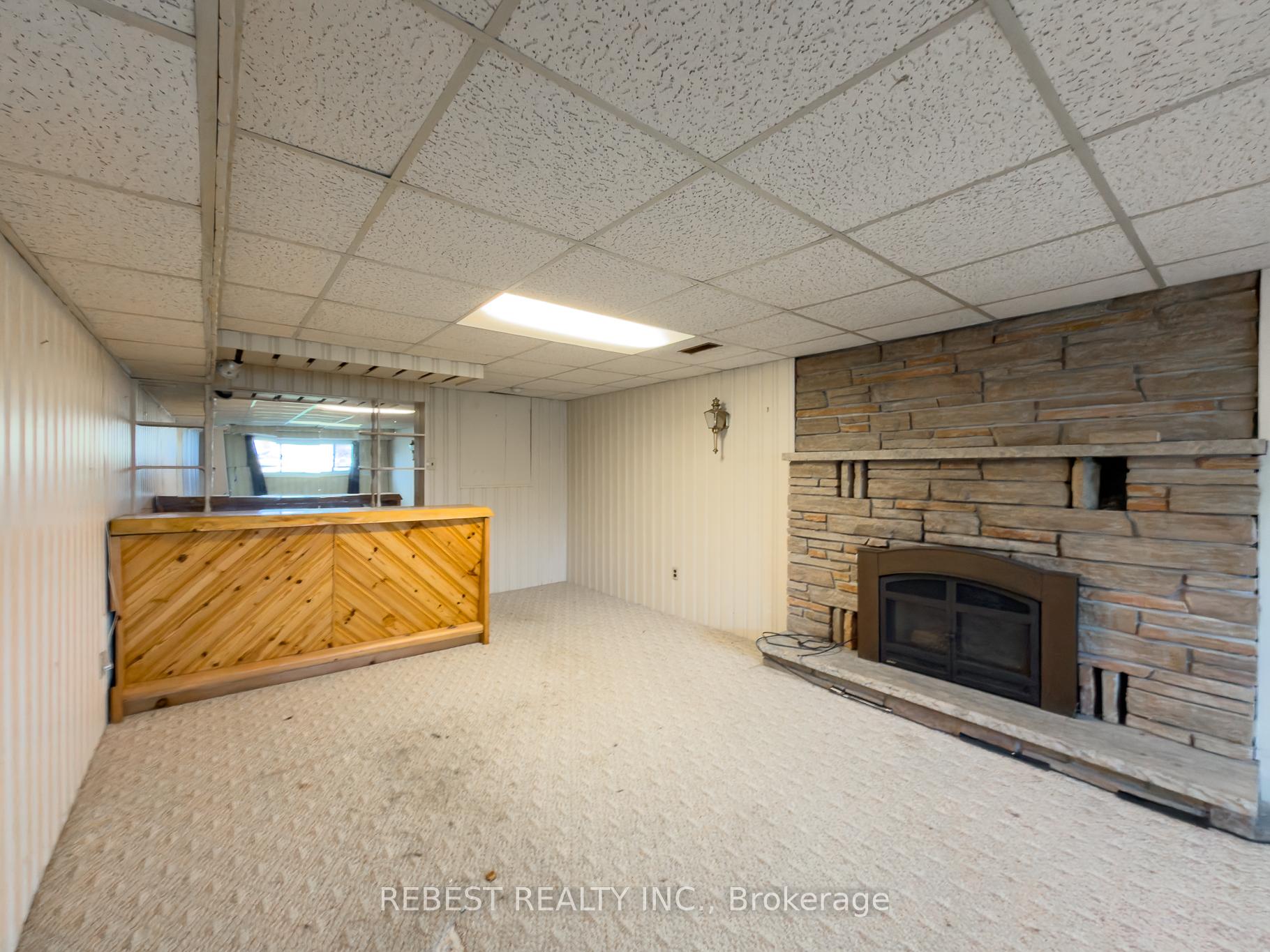 Photo 42 of 98 Cobblehill Road, Halton Hills, Acton — HOMEH