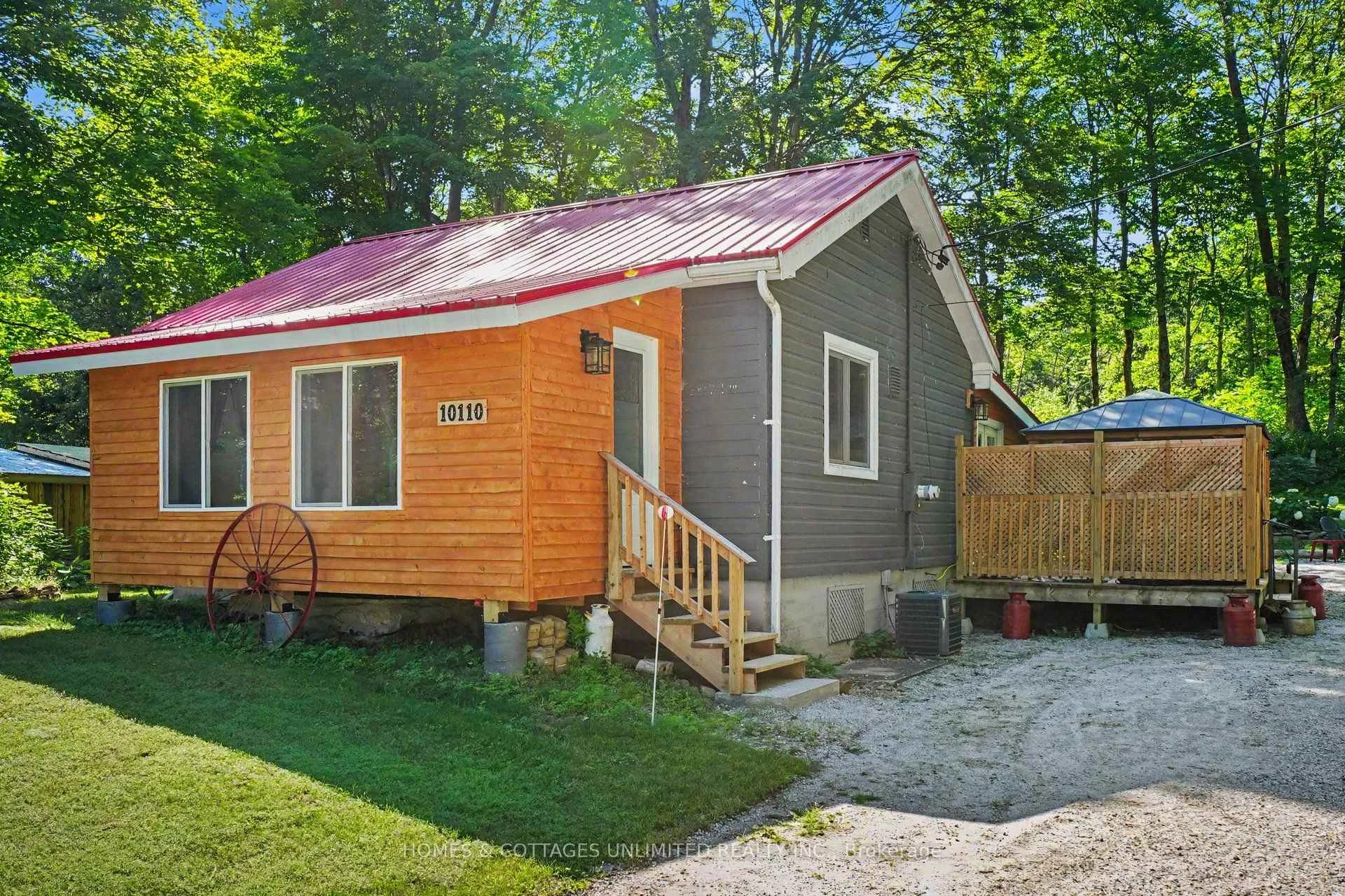 Photo 2 of 10110 509 Road N, Frontenac, Frontenac North — HOMEH