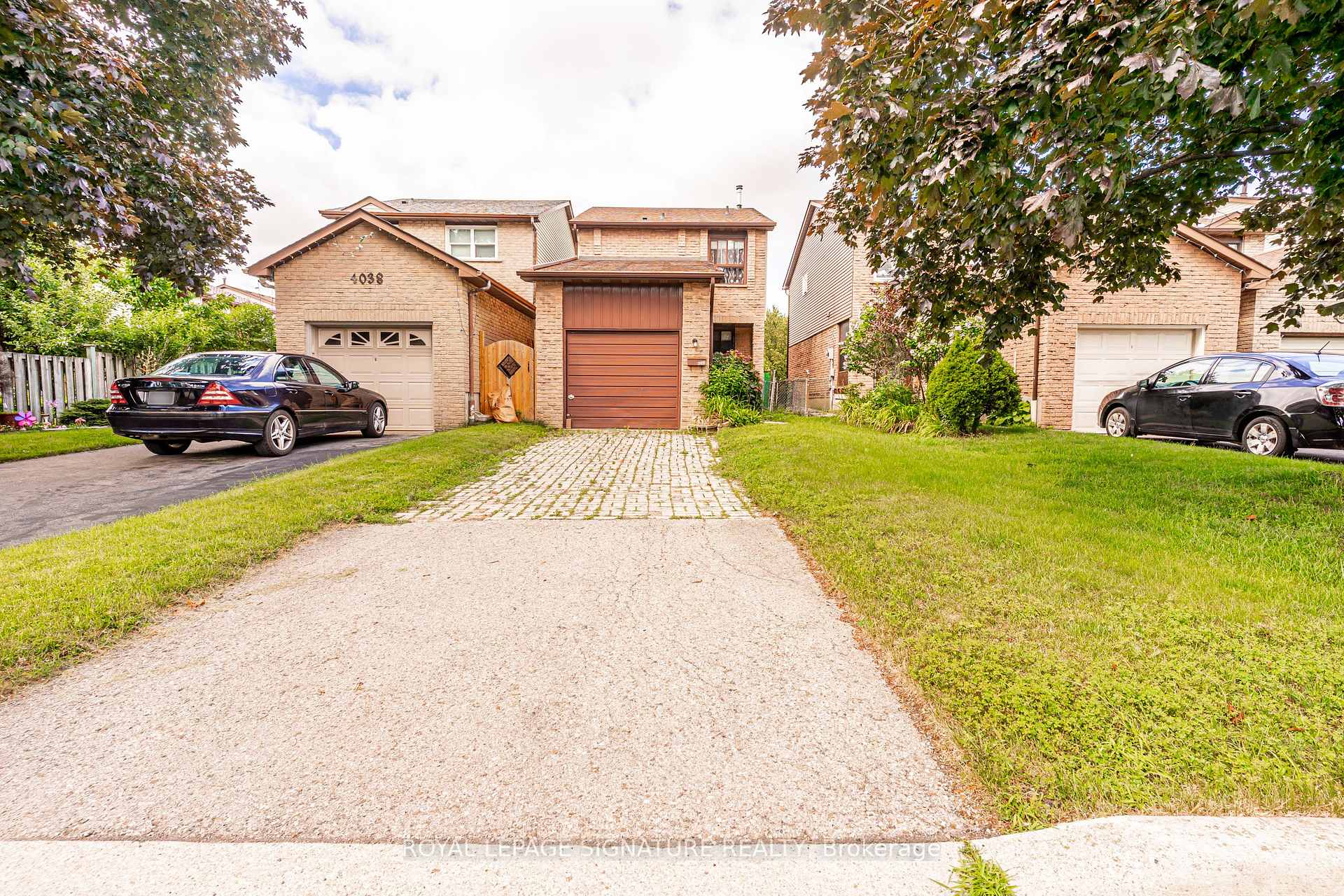 Photo 1 of 4040 Silverhaze Road, Mississauga, Rathwood — HOMEH