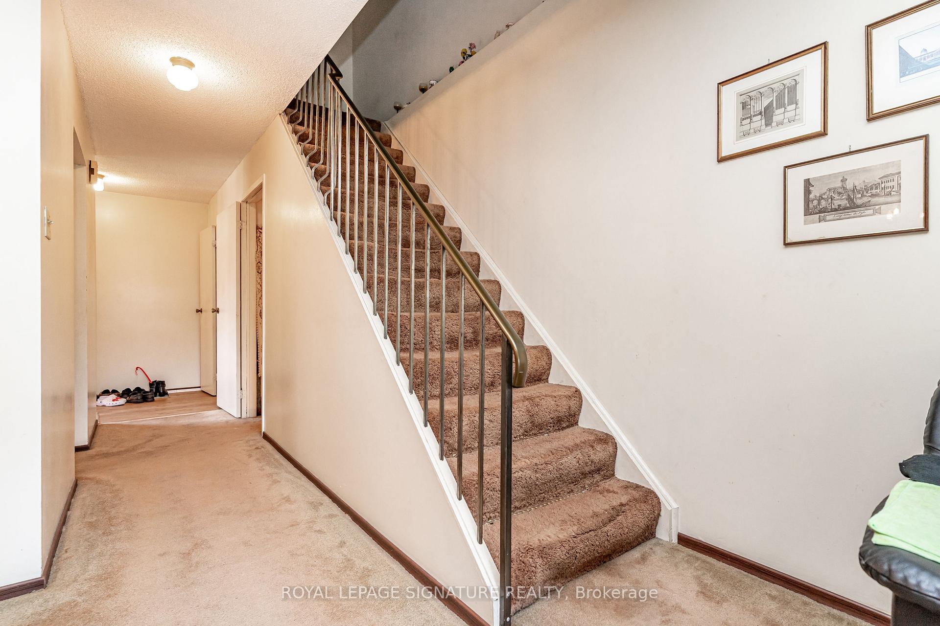 Photo 11 of 4040 Silverhaze Road, Mississauga, Rathwood — HOMEH