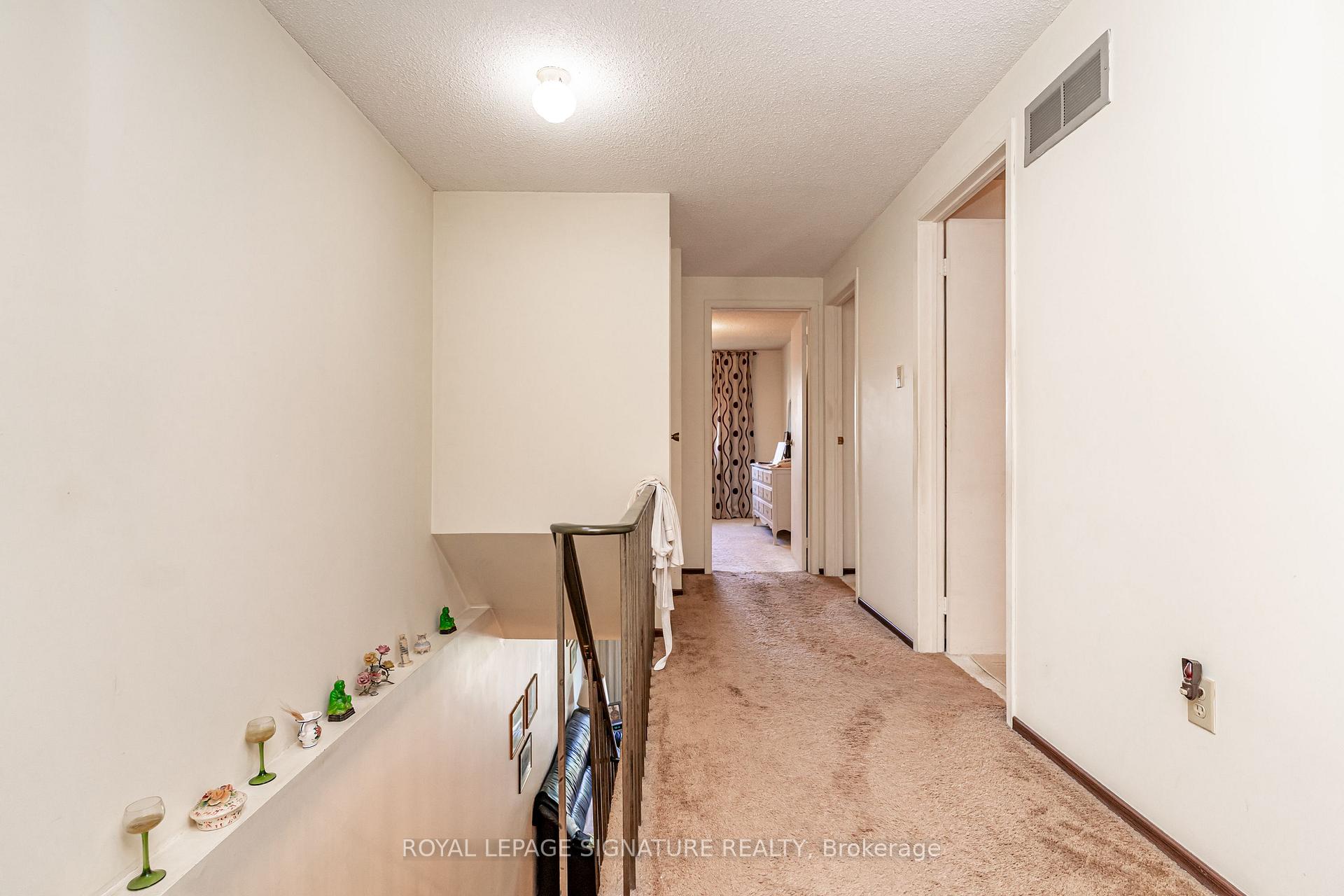 Photo 12 of 4040 Silverhaze Road, Mississauga, Rathwood — HOMEH