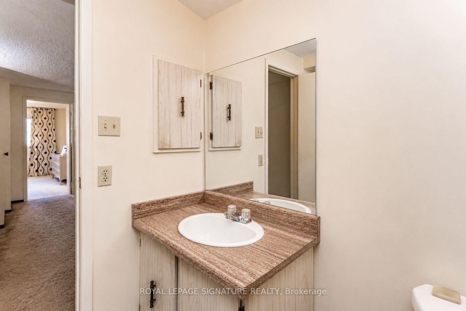 Photo 17 of 4040 Silverhaze Road, Mississauga, Rathwood — HOMEH
