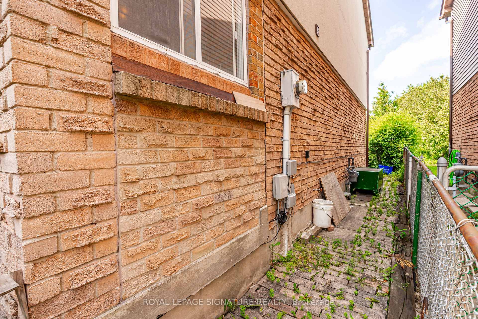 Photo 23 of 4040 Silverhaze Road, Mississauga, Rathwood — HOMEH