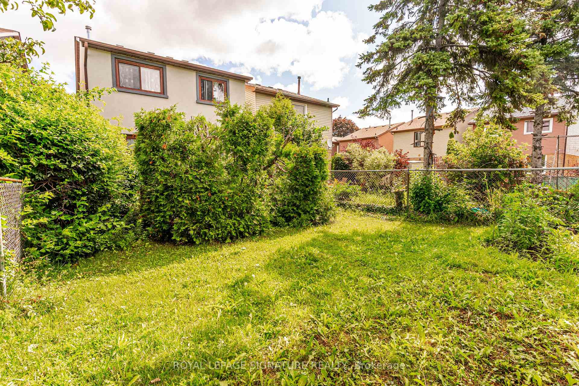 Photo 25 of 4040 Silverhaze Road, Mississauga, Rathwood — HOMEH