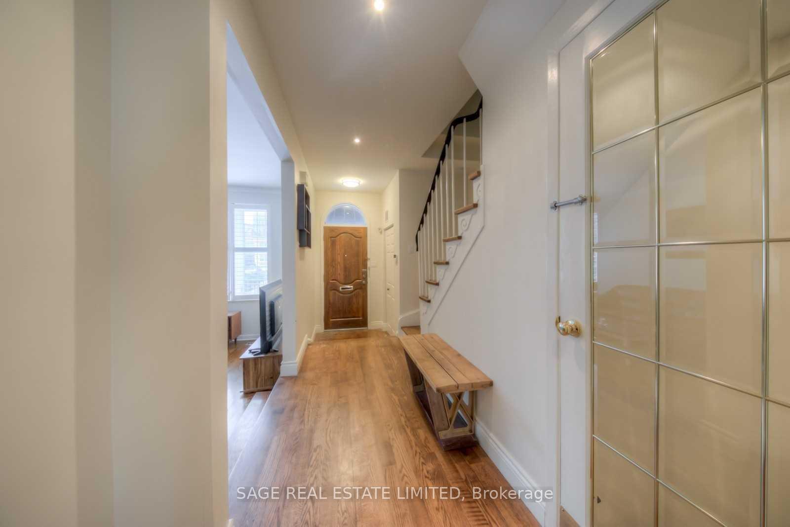 Photo 4 of Unit Main, 230 Balliol Street, Toronto, Mount Pleasant West — HOMEH