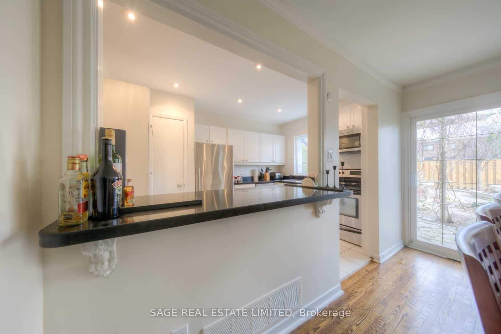 Photo 8 of Unit Main, 230 Balliol Street, Toronto, Mount Pleasant West — HOMEH