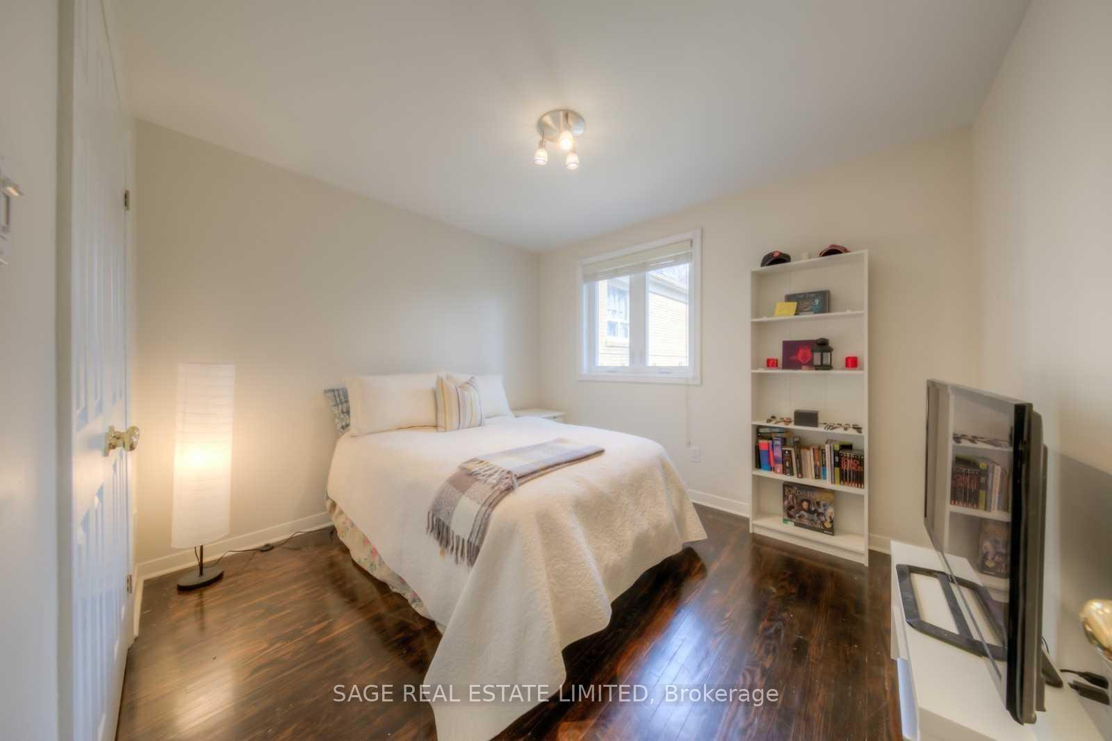 Photo 13 of Unit Main, 230 Balliol Street, Toronto, Mount Pleasant West — HOMEH