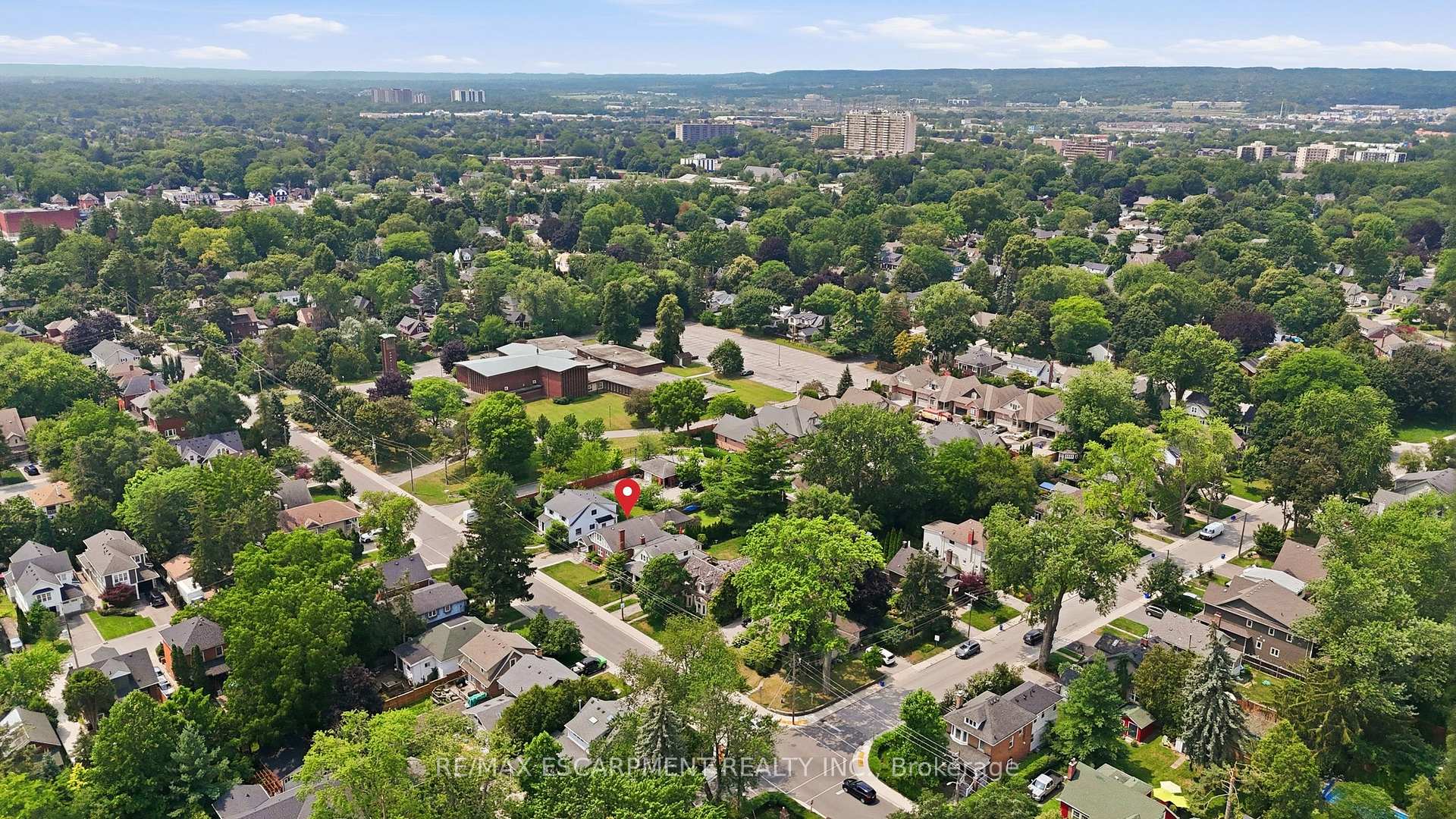 Photo 11 of 2153 Caroline Street, Burlington, Roseland — HOMEH