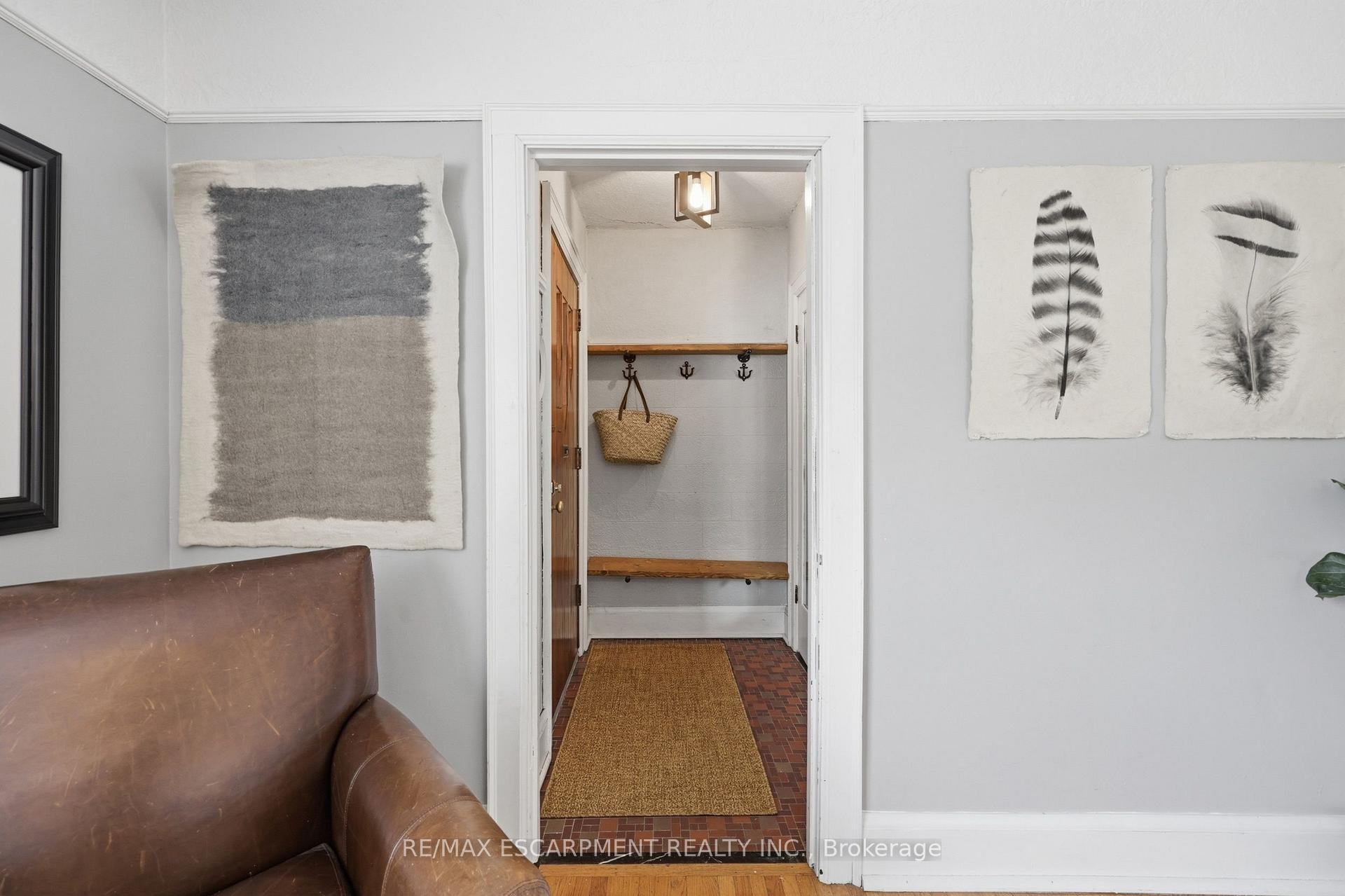 Photo 15 of 2153 Caroline Street, Burlington, Roseland — HOMEH