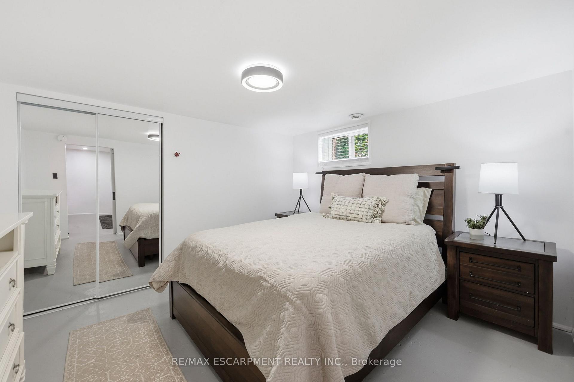 Photo 39 of 2153 Caroline Street, Burlington, Roseland — HOMEH