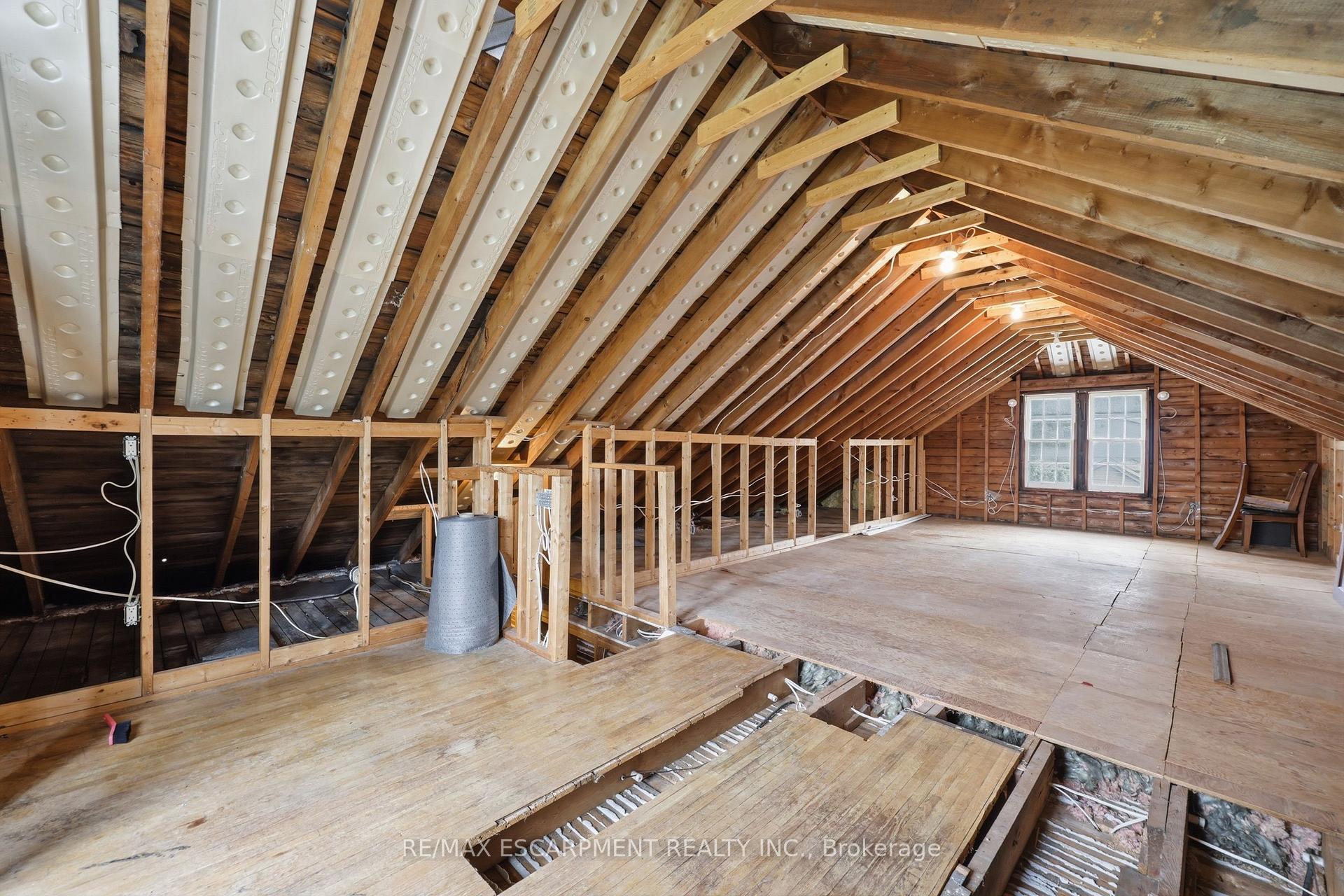 Photo 46 of 2153 Caroline Street, Burlington, Roseland — HOMEH