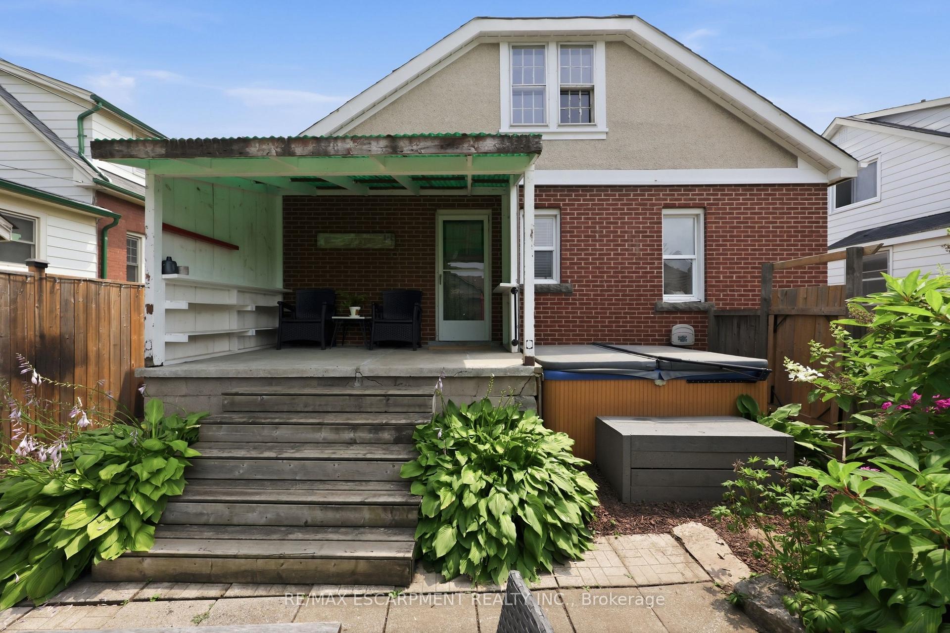 Photo 47 of 2153 Caroline Street, Burlington, Roseland — HOMEH