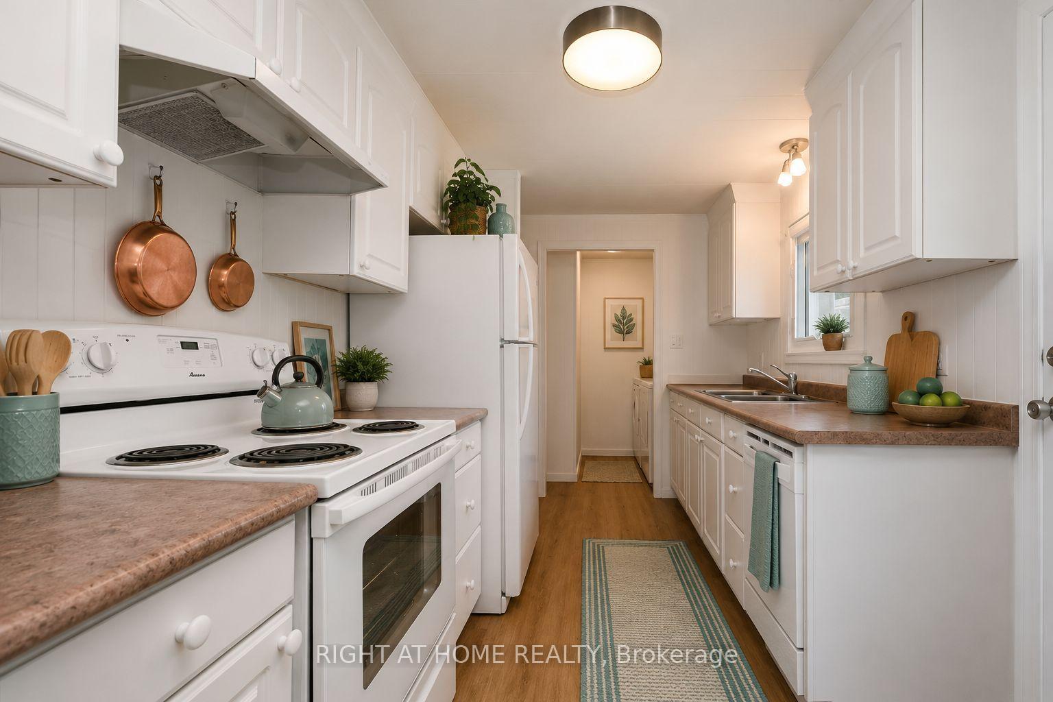 Photo 7 of 15 Flora Drive, Innisfil, Rural Innisfil — HOMEH