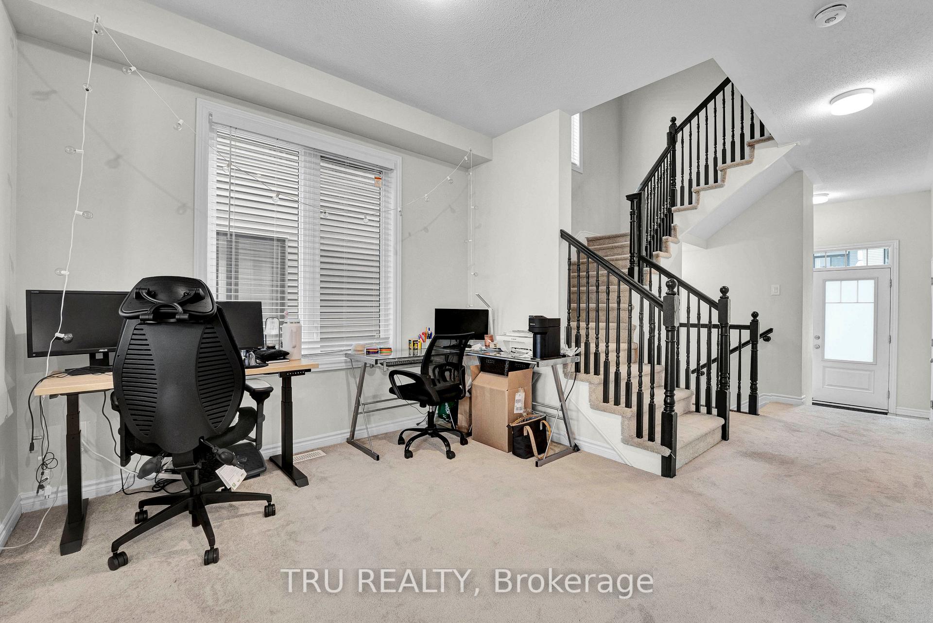 Photo 6 of 71 Caspian Row, Ottawa, Kanata - Emerald Meadows/Trailwest — HOMEH