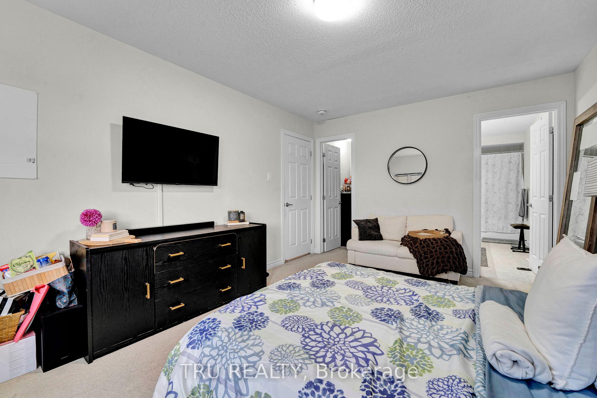 Photo 28 of 71 Caspian Row, Ottawa, Kanata - Emerald Meadows/Trailwest — HOMEH