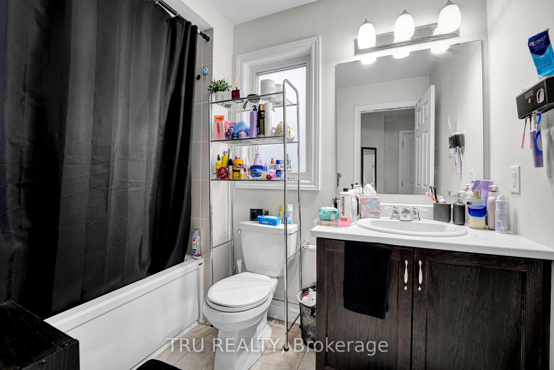 Photo 30 of 71 Caspian Row, Ottawa, Kanata - Emerald Meadows/Trailwest — HOMEH