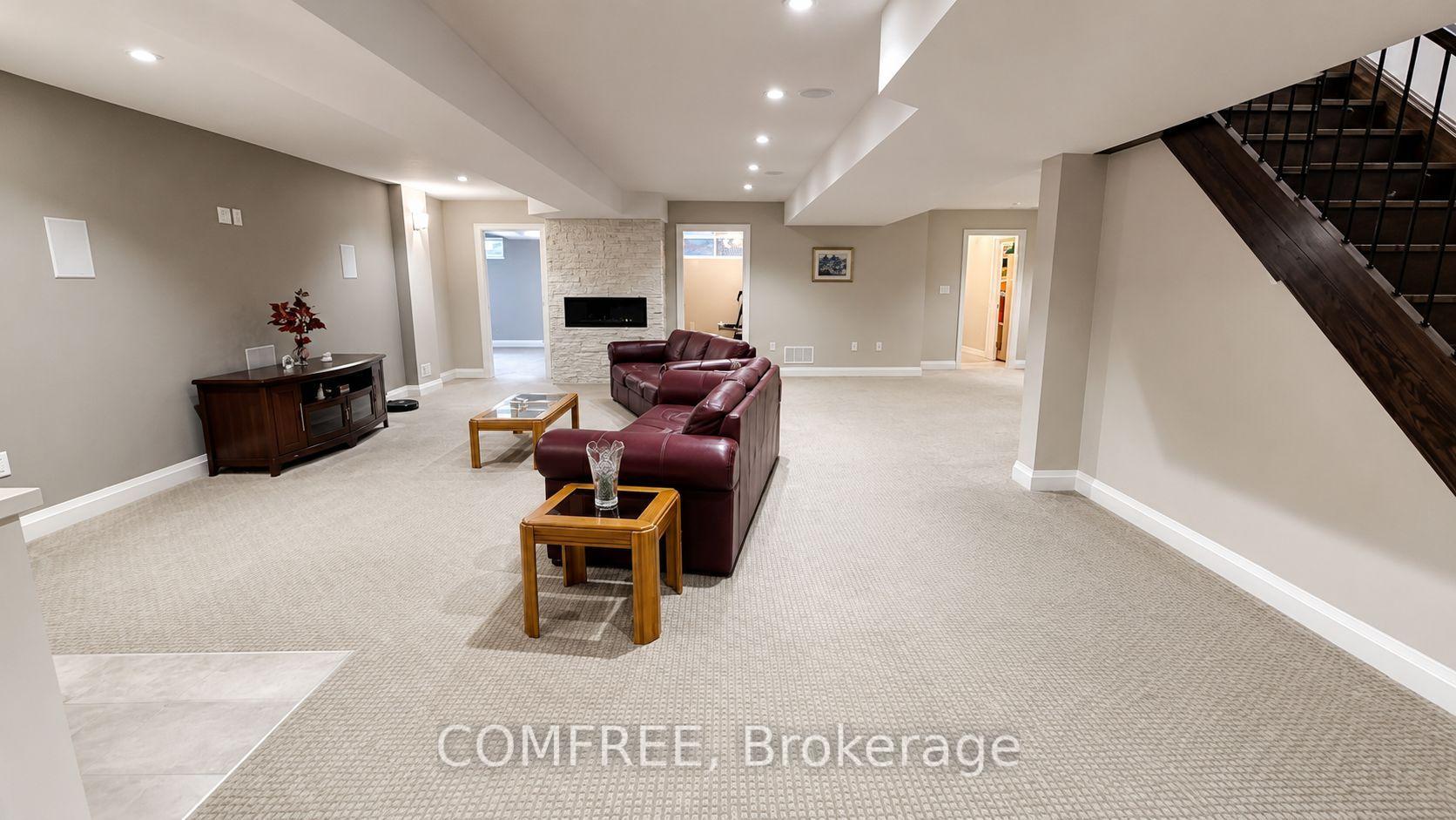 Photo 24 of 46 Marni Lane, Springwater, Phelpston — HOMEH