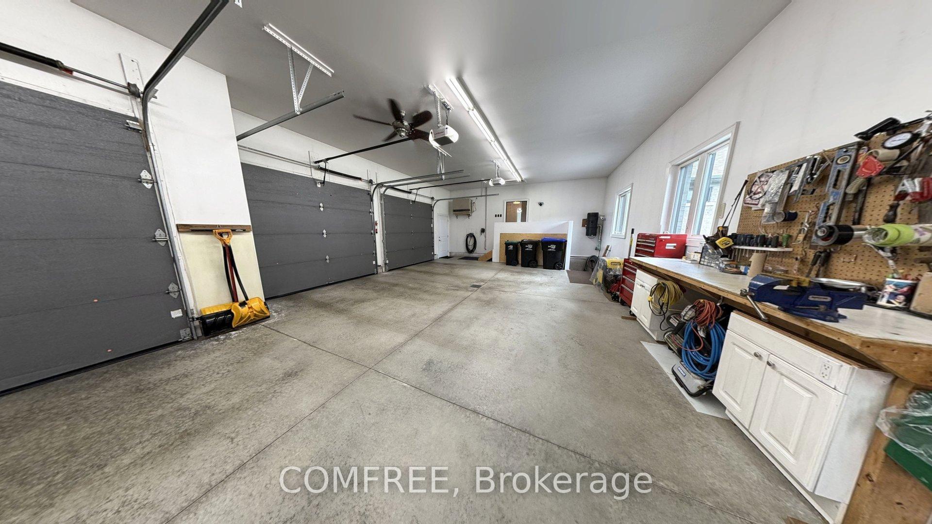 Photo 37 of 46 Marni Lane, Springwater, Phelpston — HOMEH
