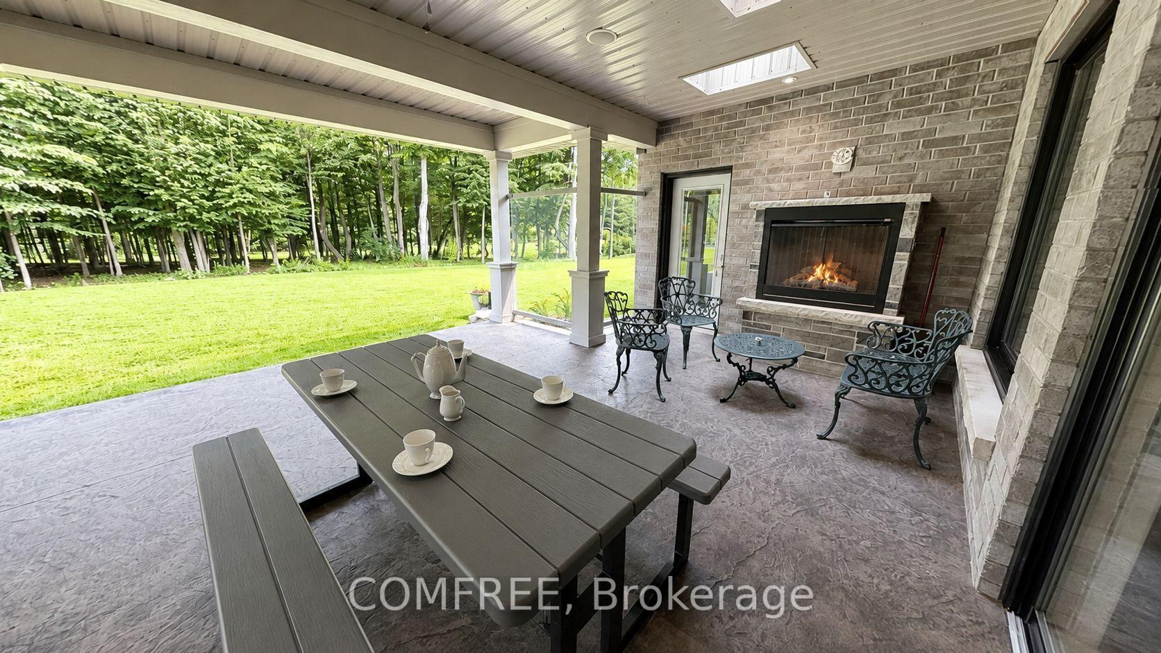 Photo 38 of 46 Marni Lane, Springwater, Phelpston — HOMEH