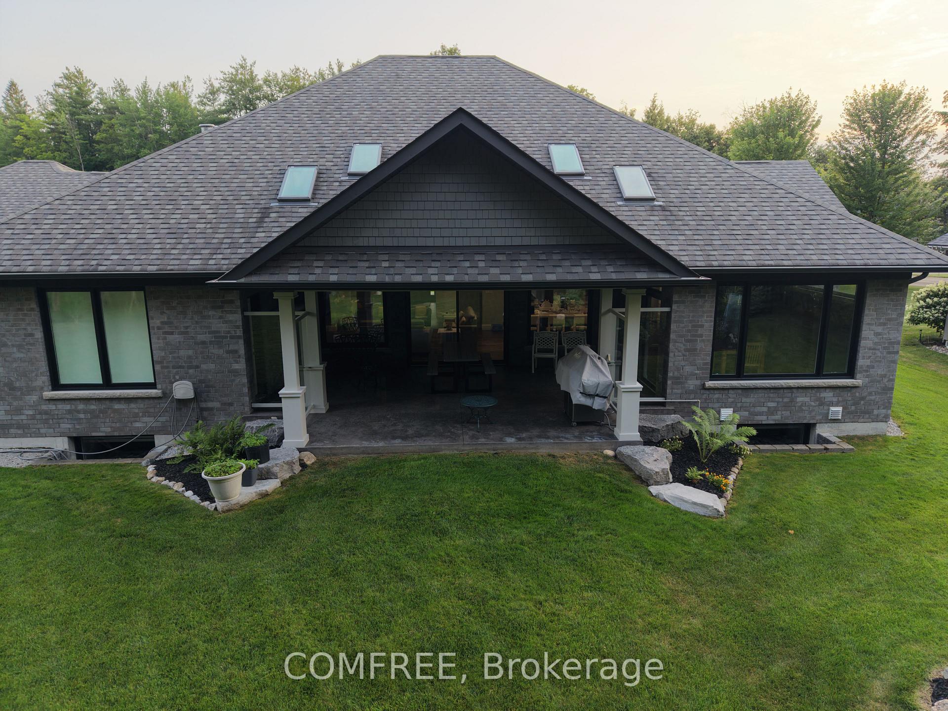 Photo 41 of 46 Marni Lane, Springwater, Phelpston — HOMEH