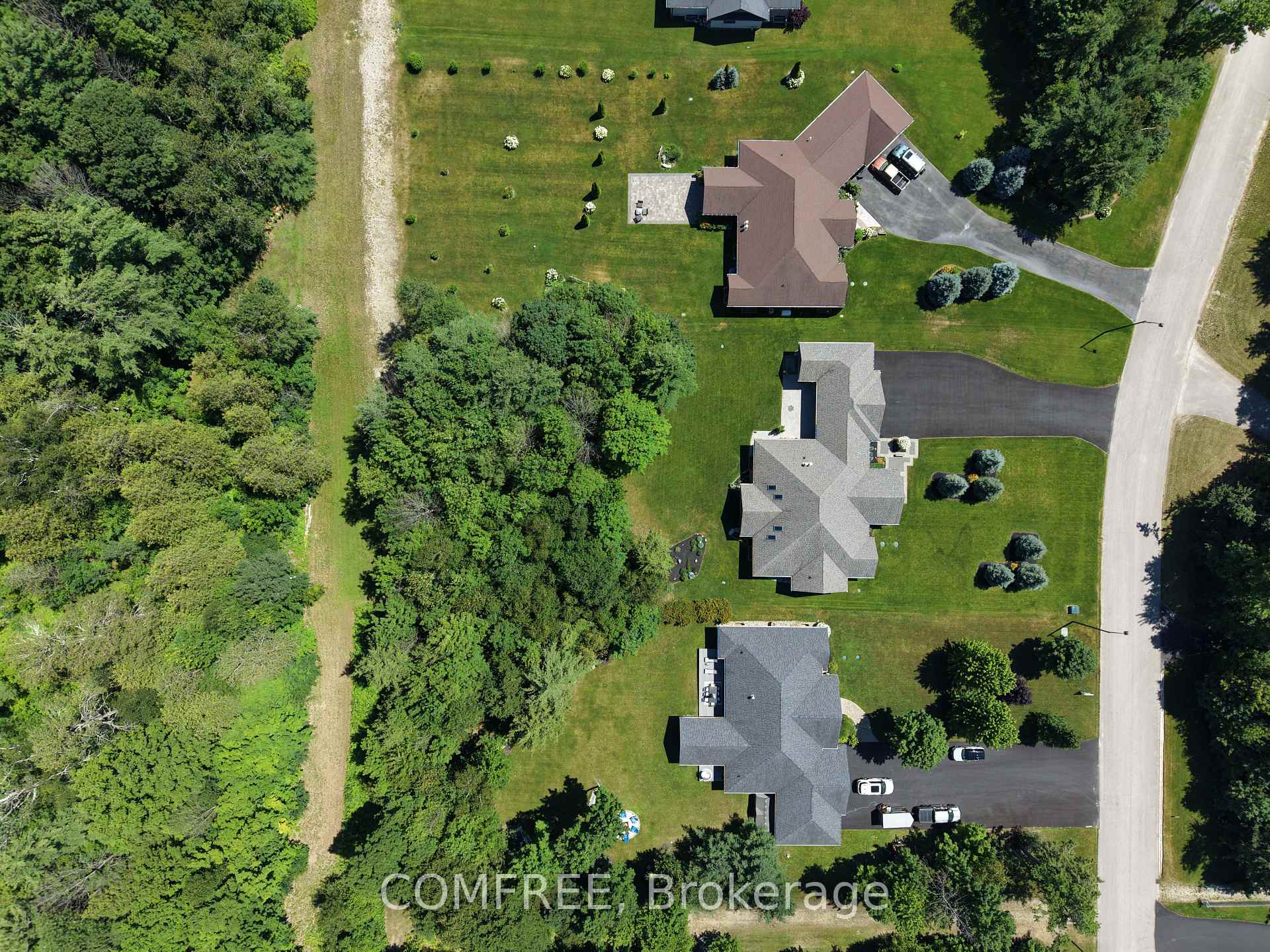 Photo 43 of 46 Marni Lane, Springwater, Phelpston — HOMEH