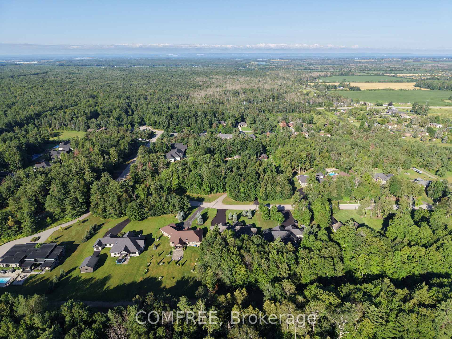 Photo 45 of 46 Marni Lane, Springwater, Phelpston — HOMEH