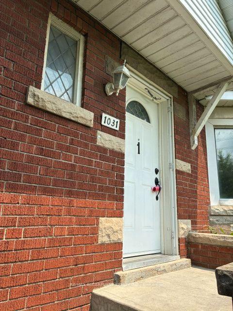 Photo 4 of Unit 2, 1031 Fennell Avenue E, Hamilton, Sunninghill — HOMEH