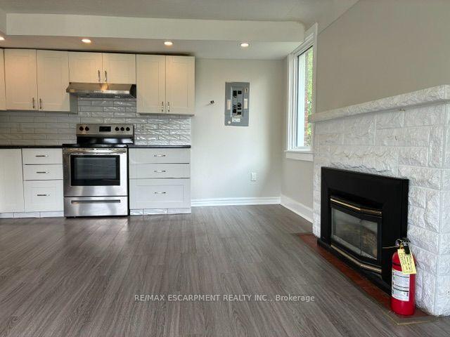 Photo 10 of Unit 2, 1031 Fennell Avenue E, Hamilton, Sunninghill — HOMEH