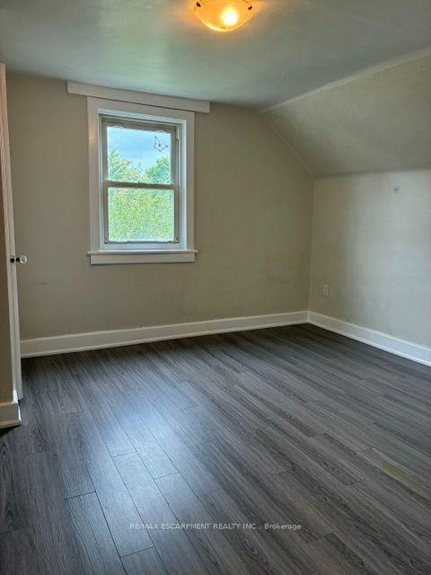 Photo 13 of Unit 2, 1031 Fennell Avenue E, Hamilton, Sunninghill — HOMEH