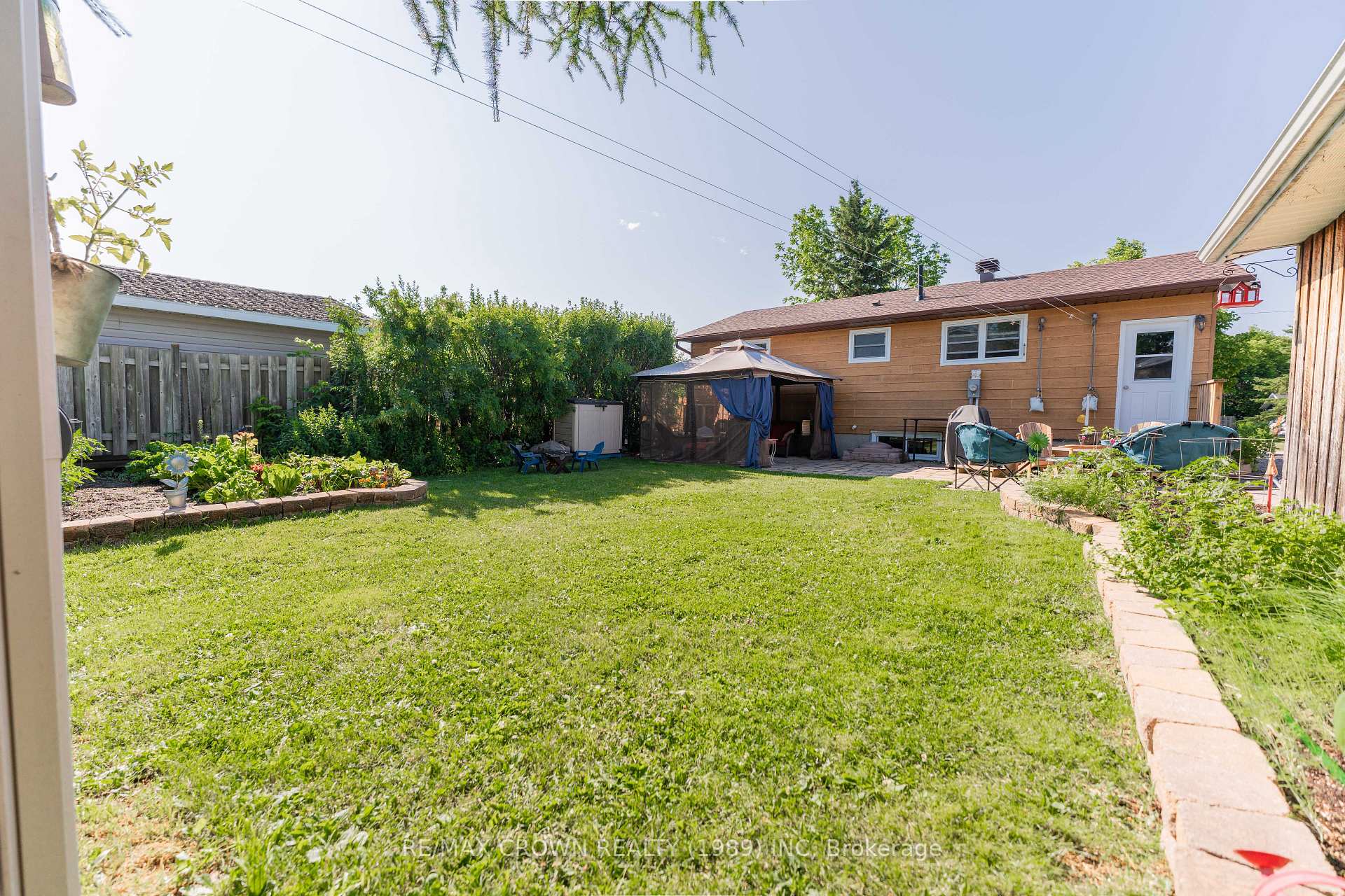 Photo 6 of 30 Hazel Street, Kapuskasing — HOMEH