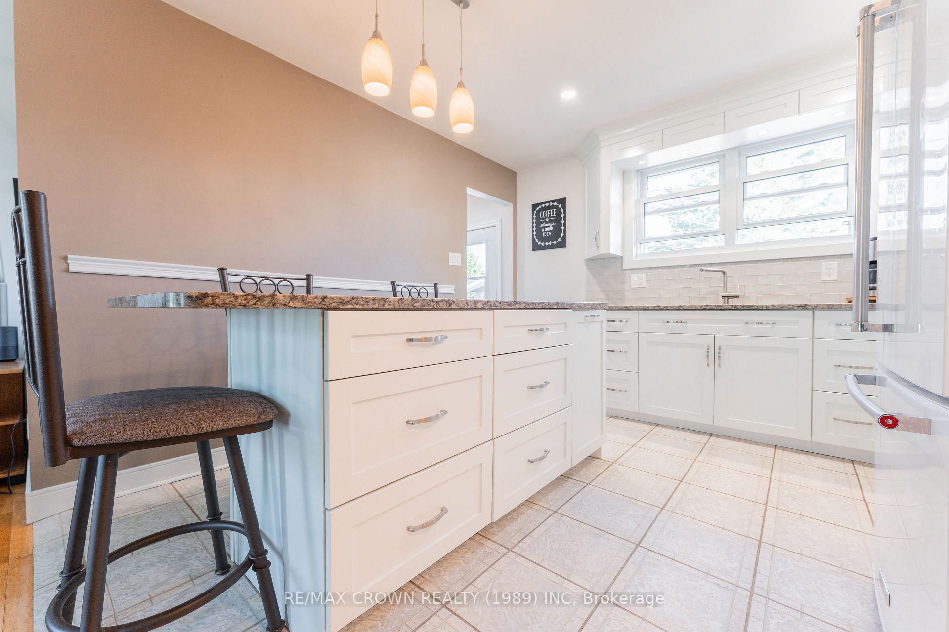 Photo 10 of 30 Hazel Street, Kapuskasing — HOMEH