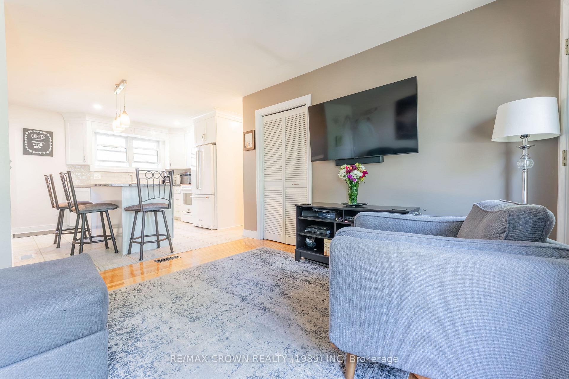 Photo 14 of 30 Hazel Street, Kapuskasing — HOMEH