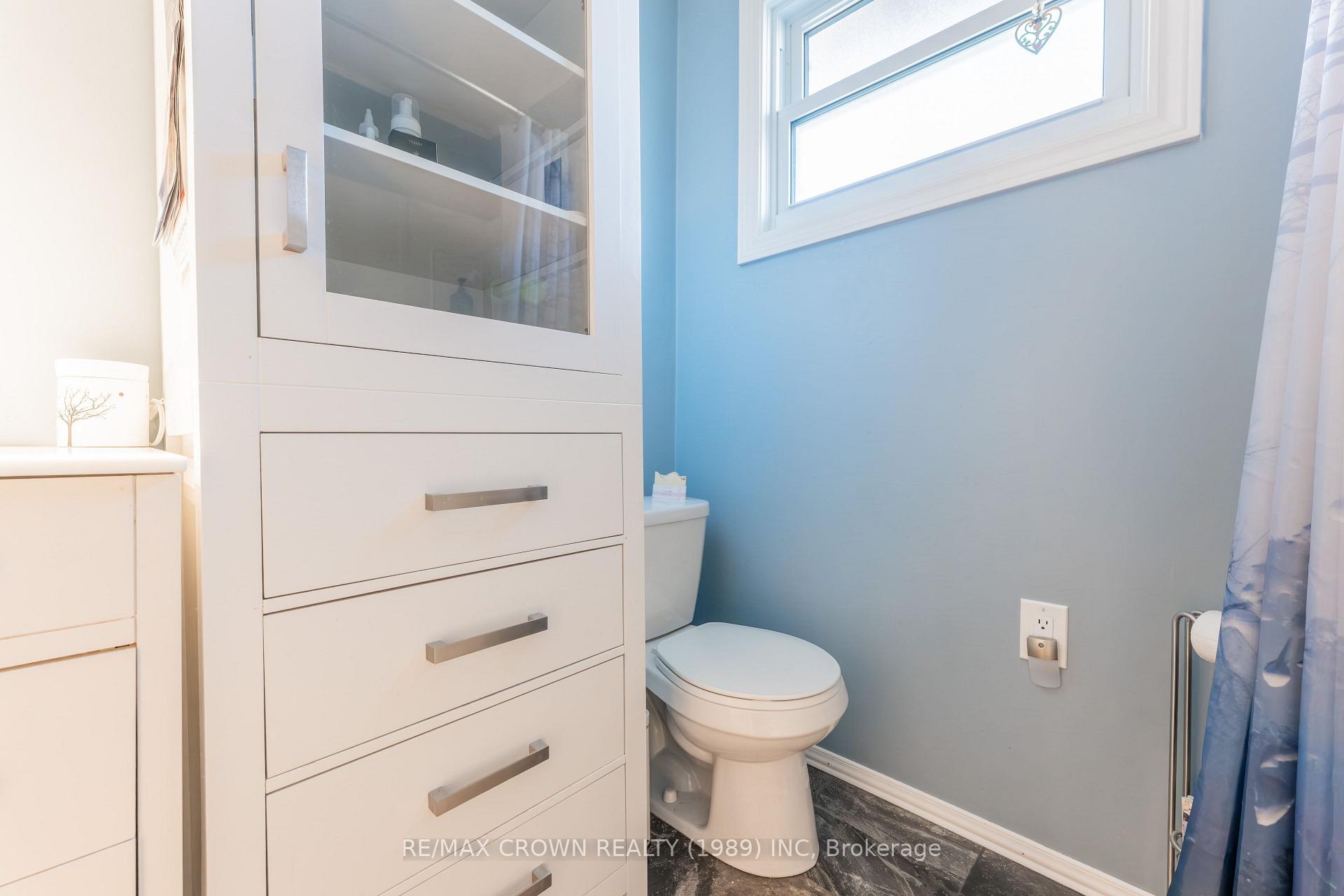 Photo 21 of 30 Hazel Street, Kapuskasing — HOMEH
