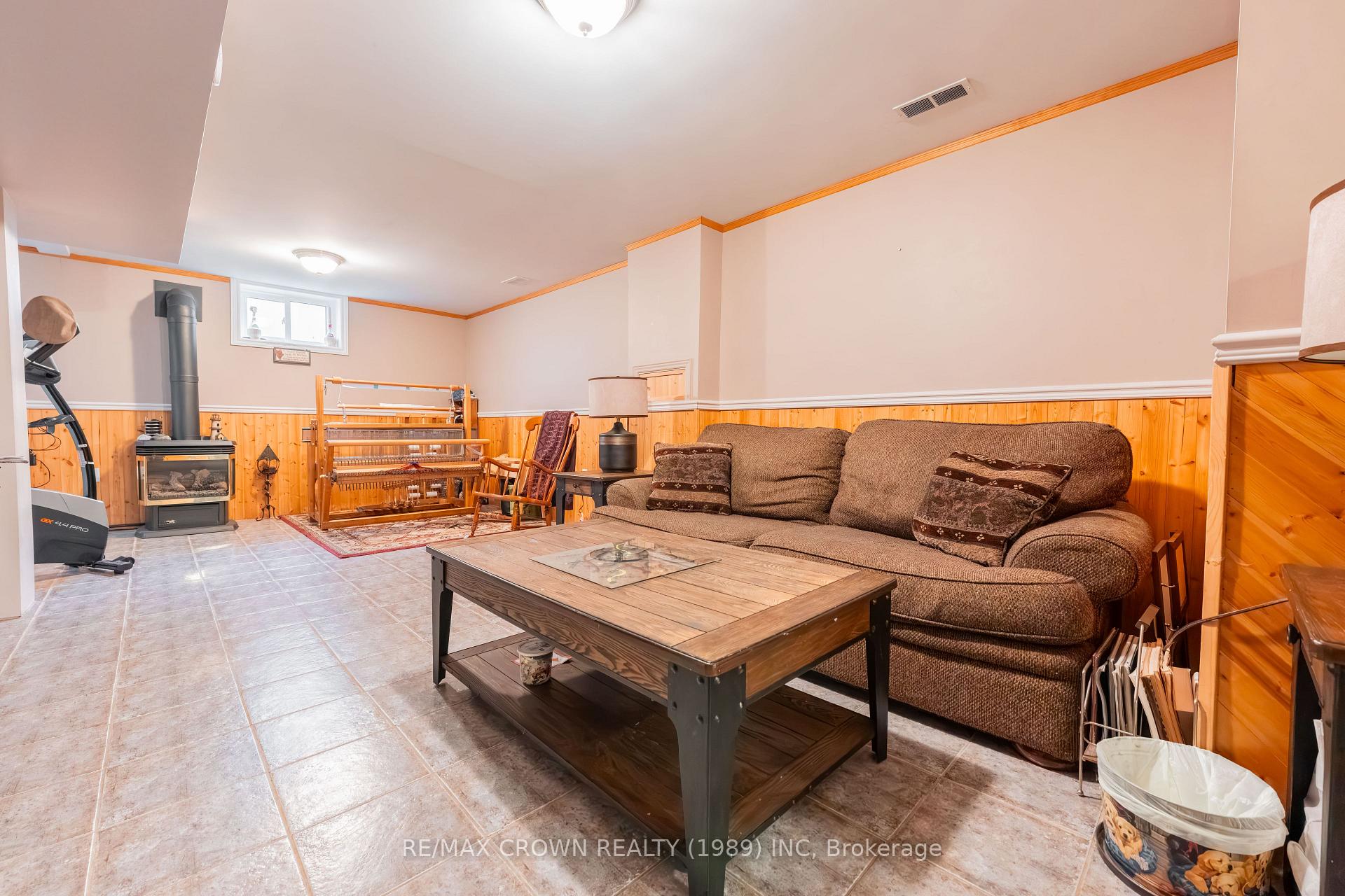 Photo 24 of 30 Hazel Street, Kapuskasing — HOMEH