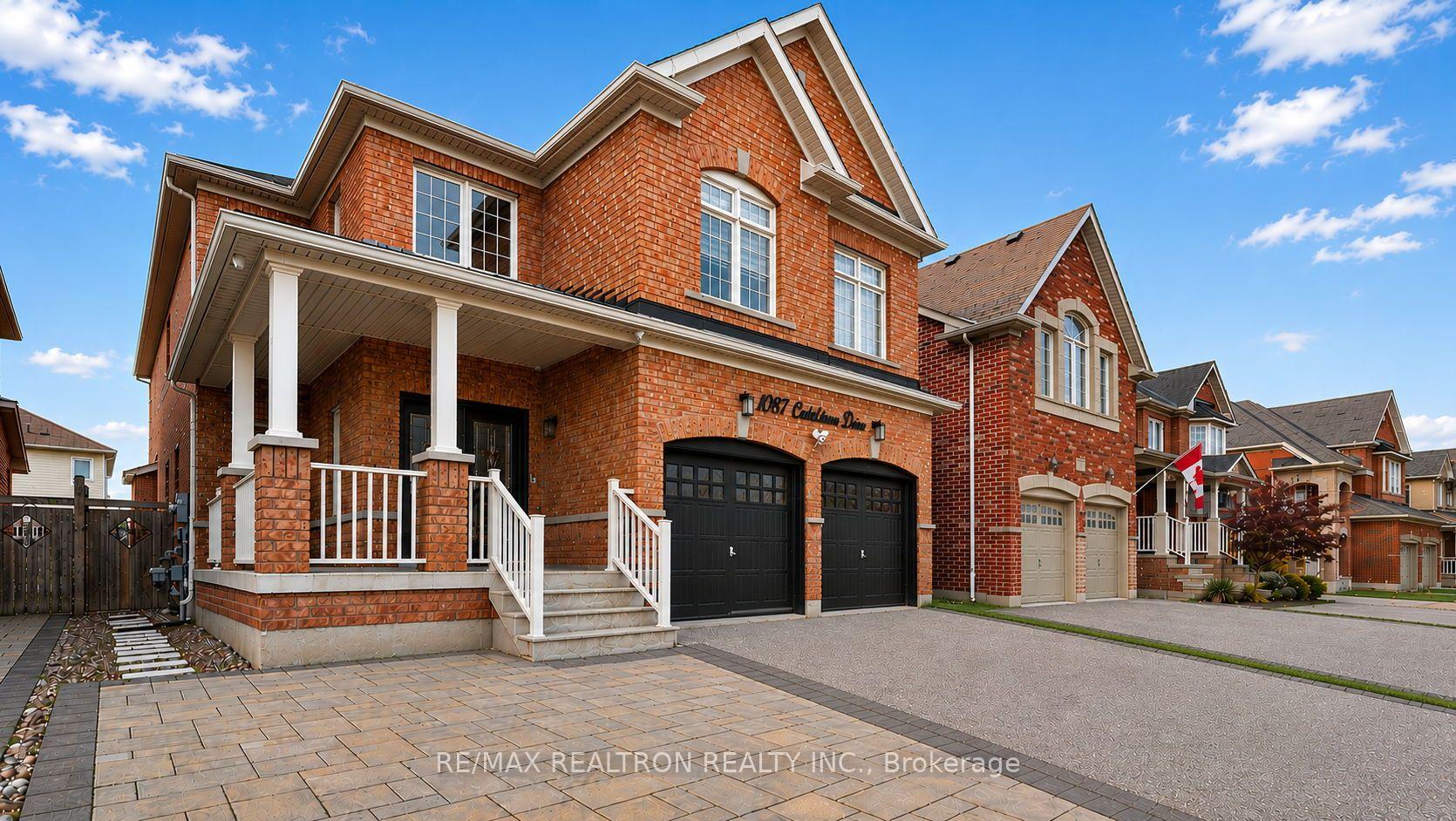 Photo 2 of 1087 Coldstream Drive, Oshawa, Taunton — HOMEH