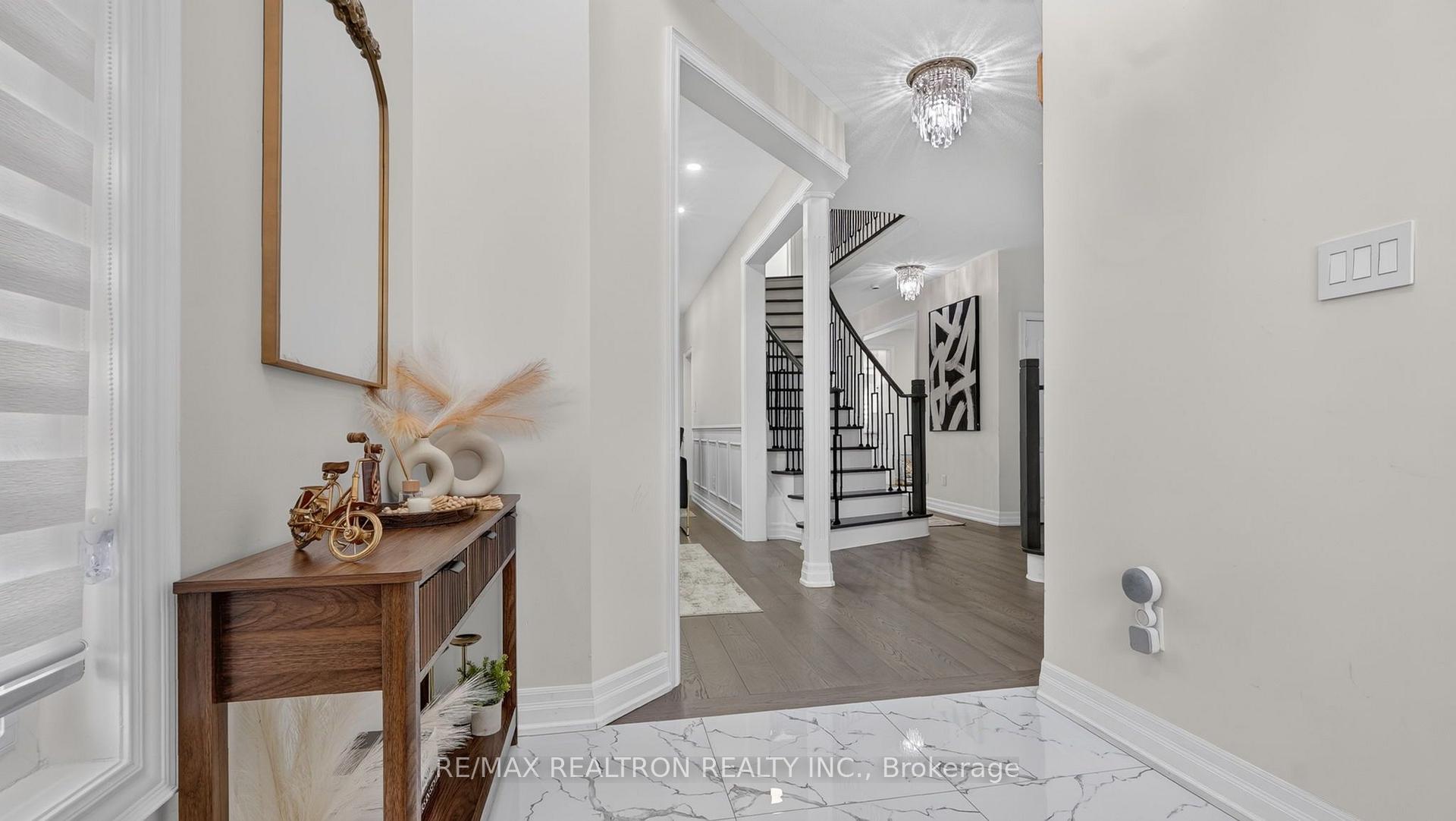 Photo 4 of 1087 Coldstream Drive, Oshawa, Taunton — HOMEH