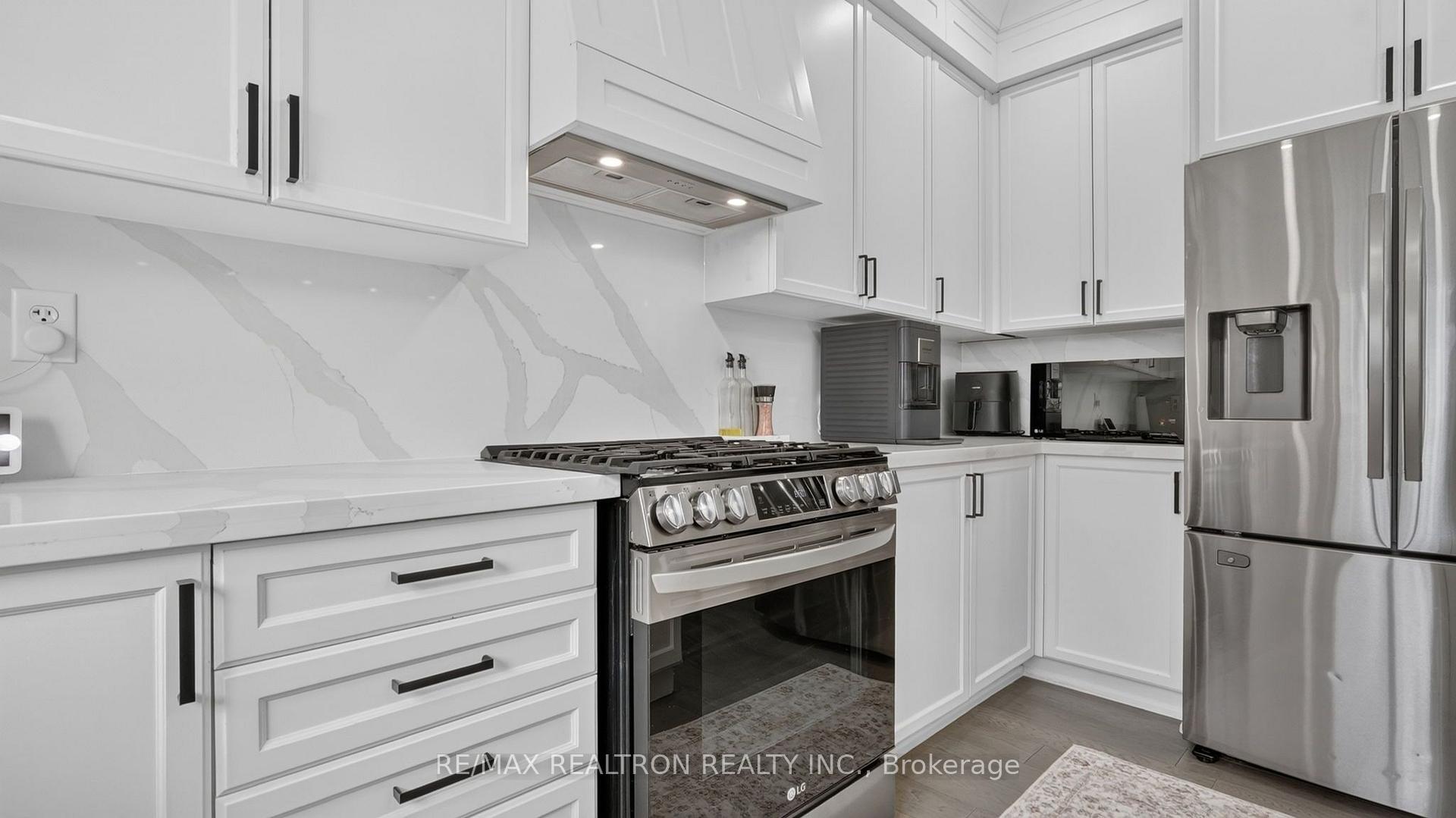 Photo 21 of 1087 Coldstream Drive, Oshawa, Taunton — HOMEH