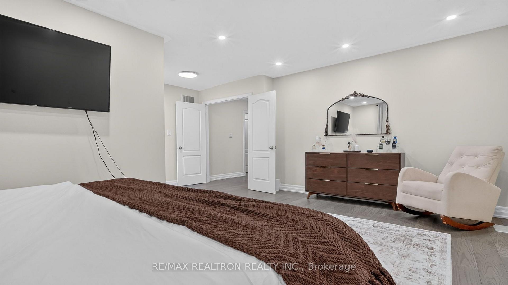 Photo 29 of 1087 Coldstream Drive, Oshawa, Taunton — HOMEH