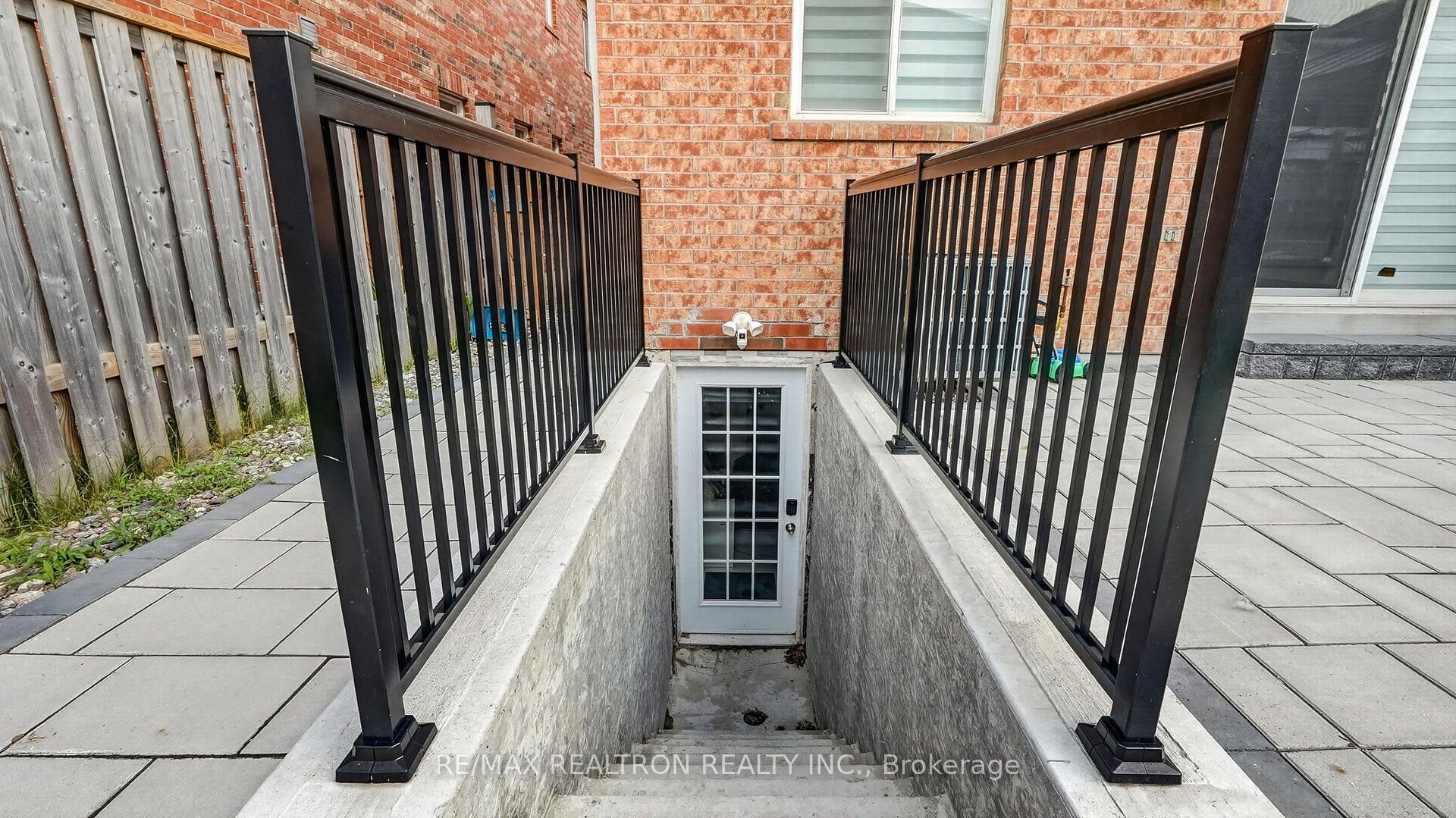 Photo 49 of 1087 Coldstream Drive, Oshawa, Taunton — HOMEH