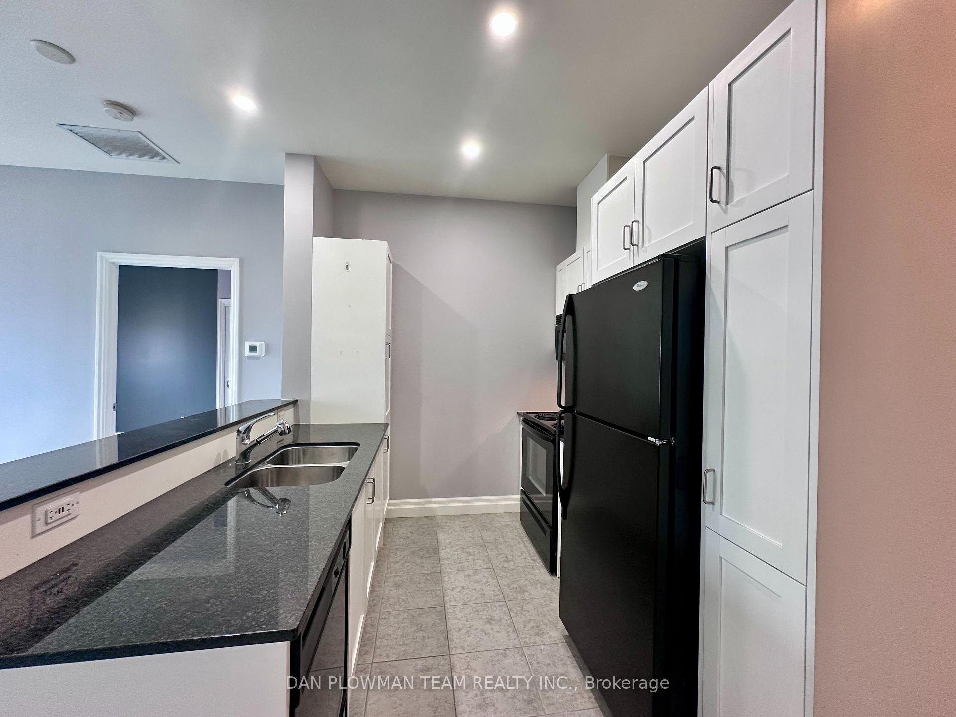 Photo 7 of Unit 607, 44 Bond Street W, Oshawa, O'Neill — HOMEH